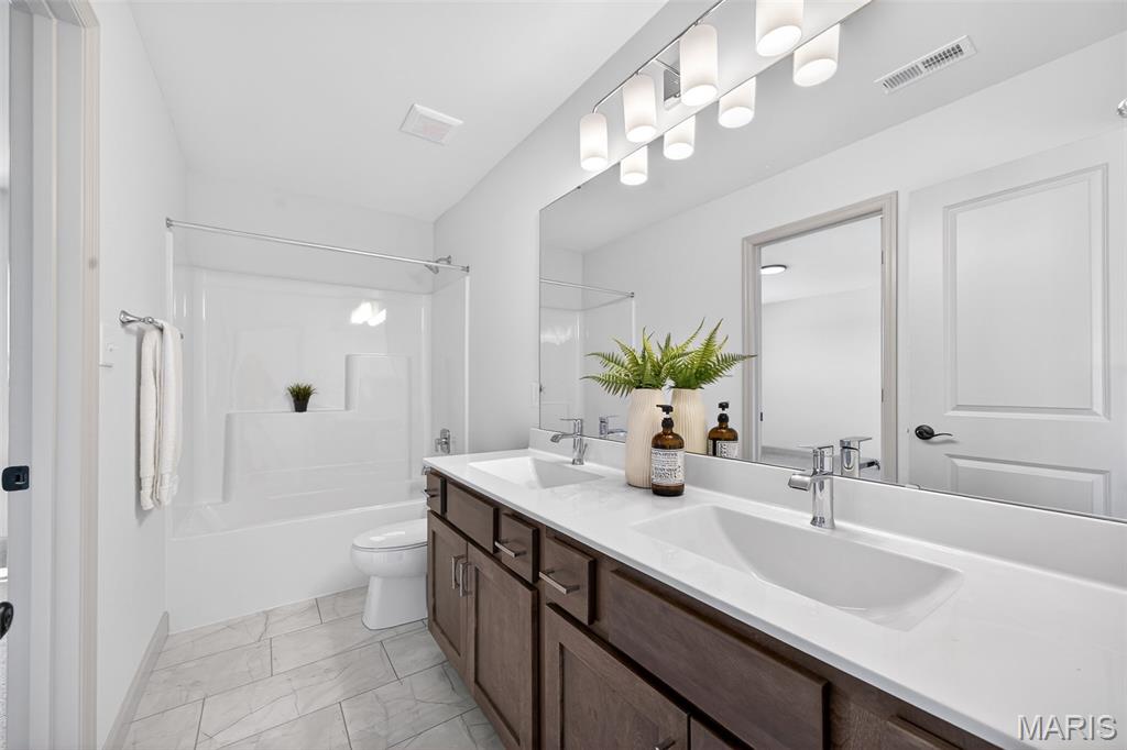 1 Country House Court