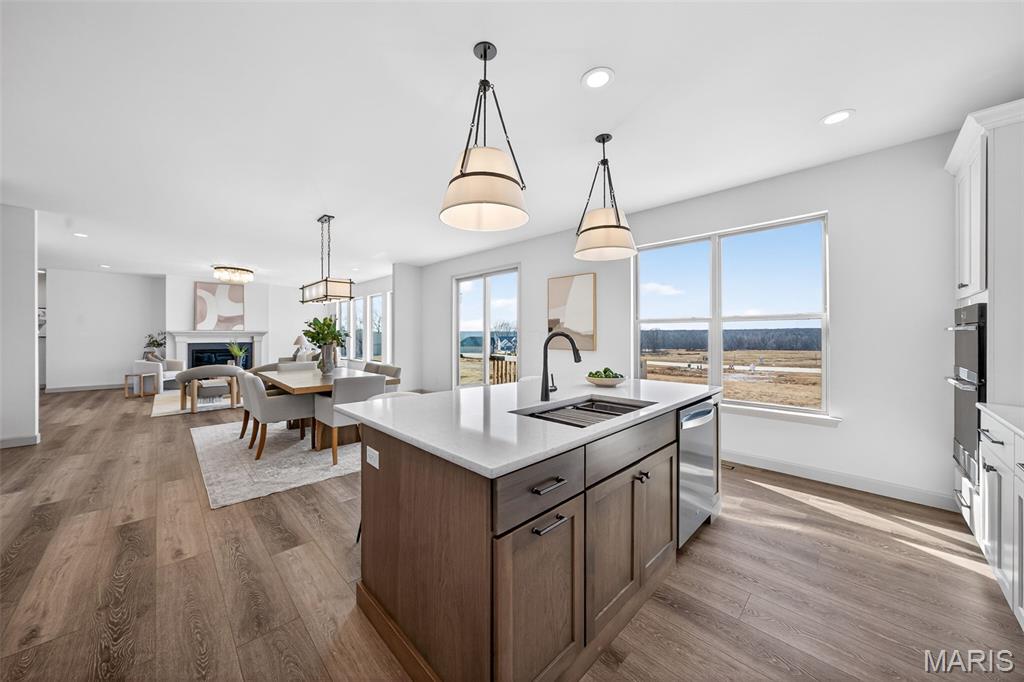 1 Country House Court