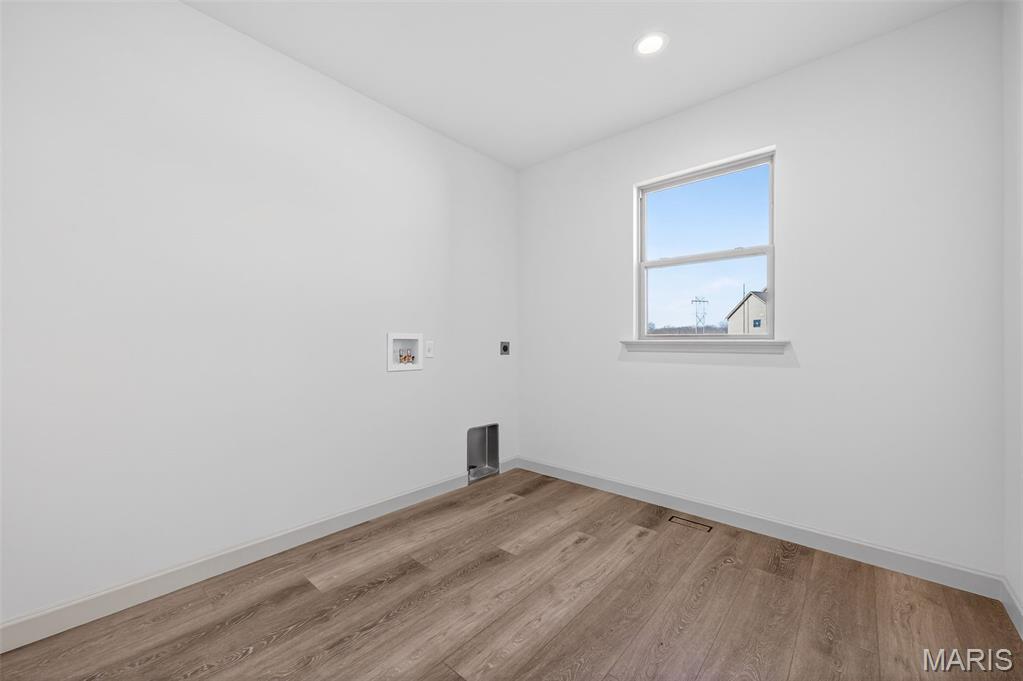 1 Country House Court