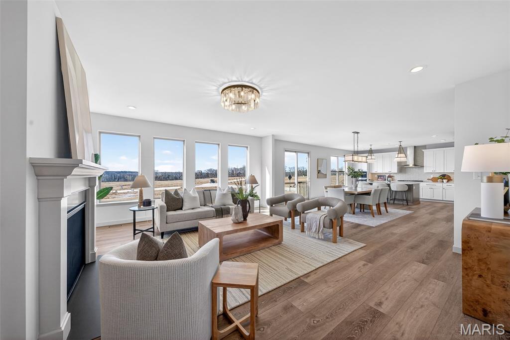 1 Country House Court