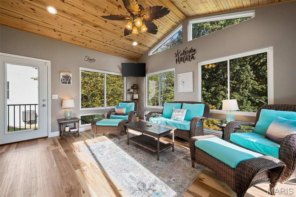819 Honeywood Drive