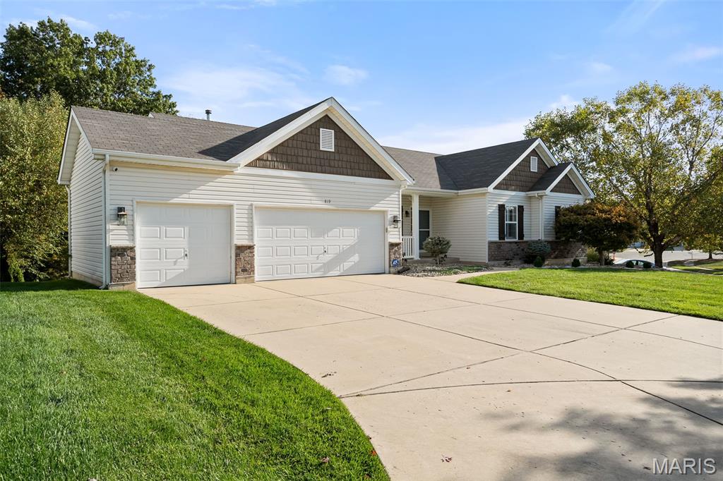 819 Honeywood Drive
