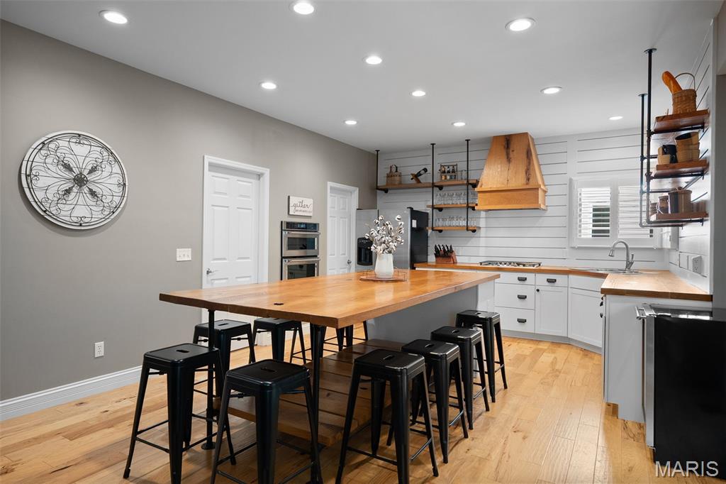 819 Honeywood Drive