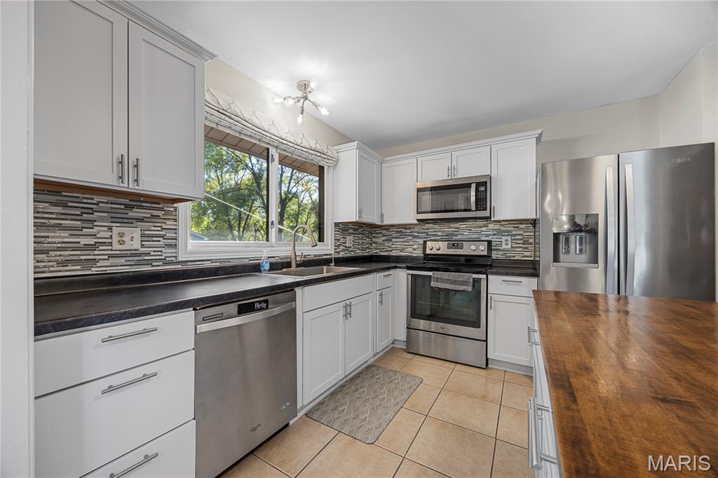 8 Cedarwood Court