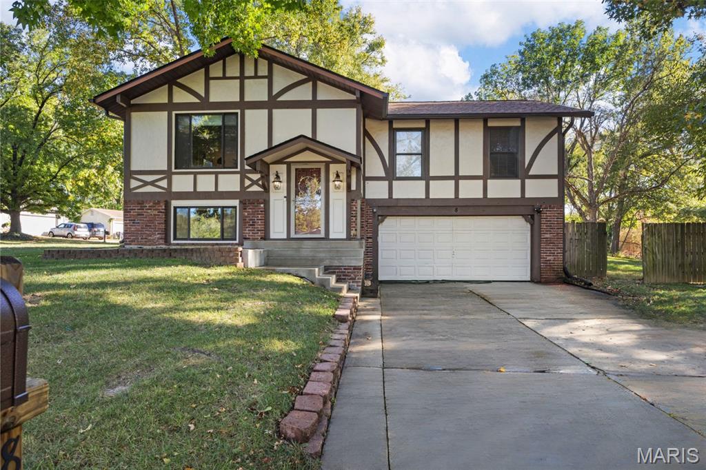 8 Cedarwood Court