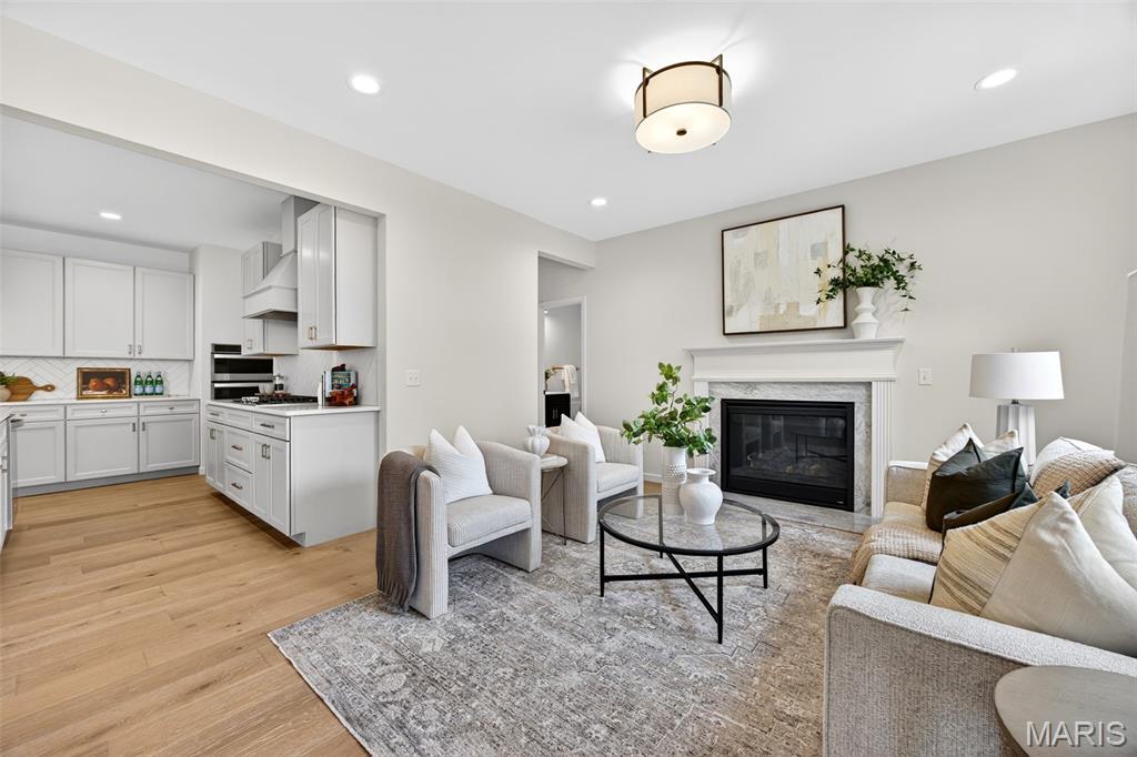 978 Silver Buck Lane