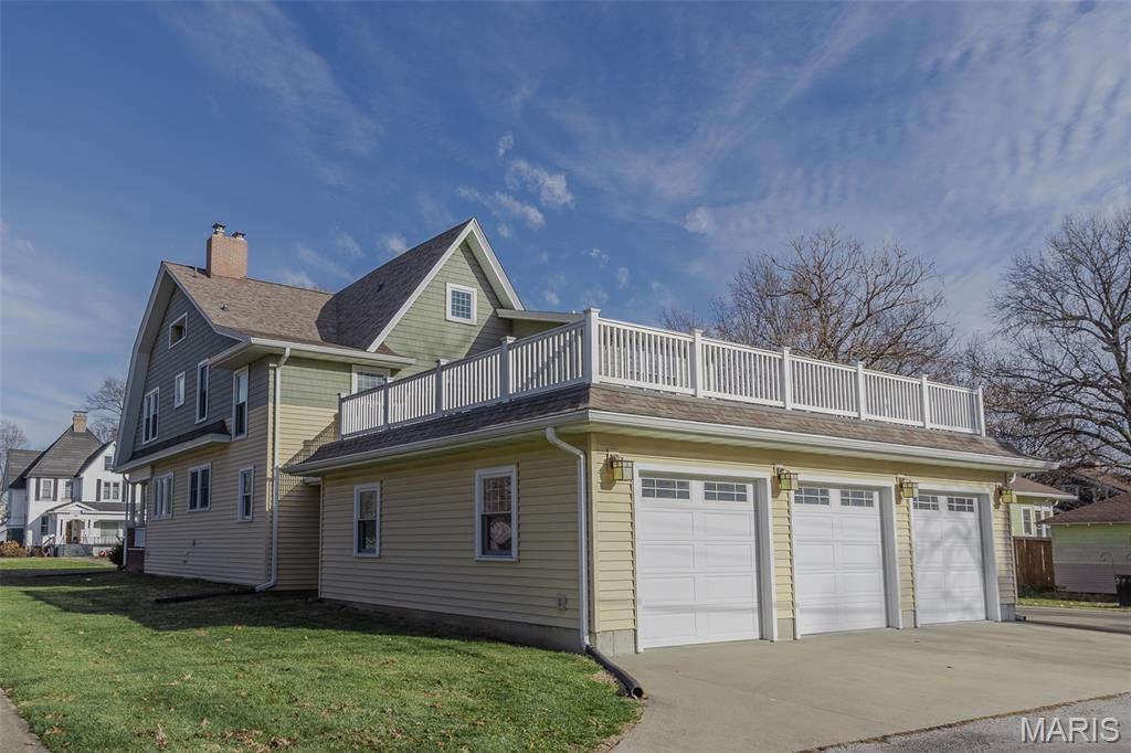 905 E 1st North Street