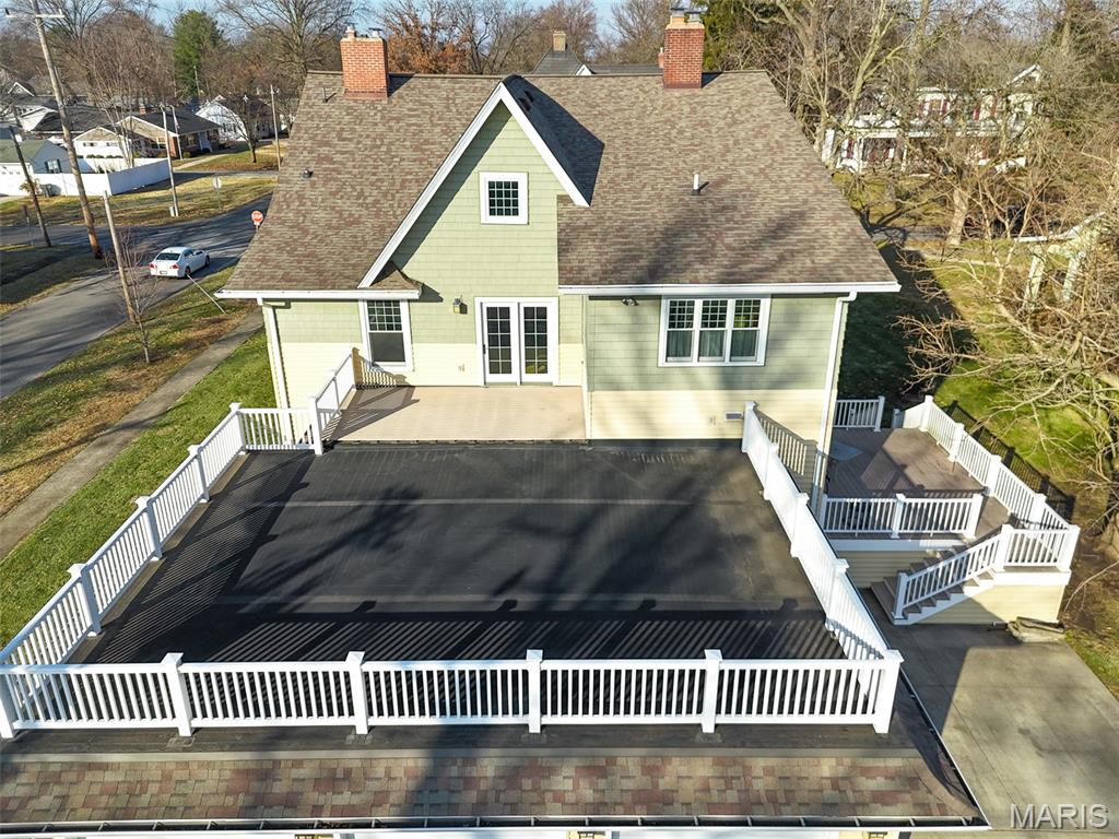 905 E 1st North Street