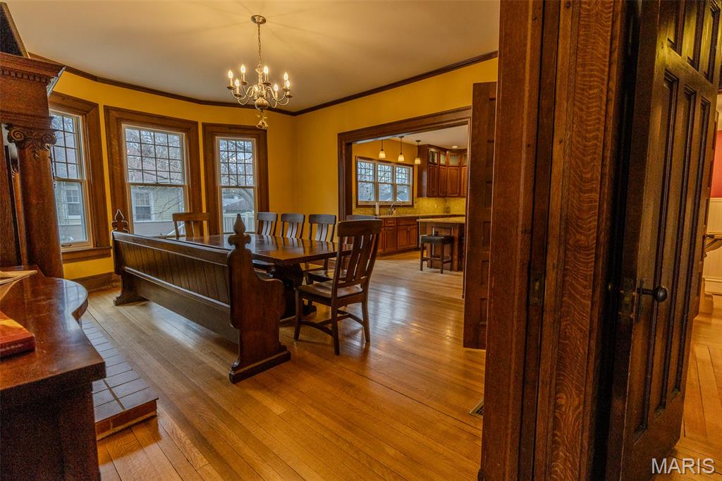 905 E 1st North Street