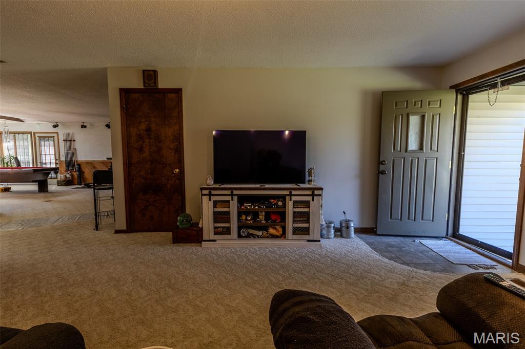 7 Hickory Lane