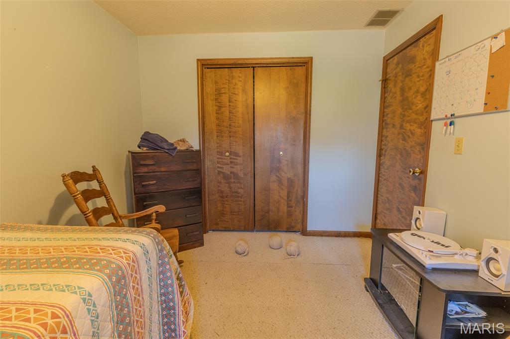 7 Hickory Lane