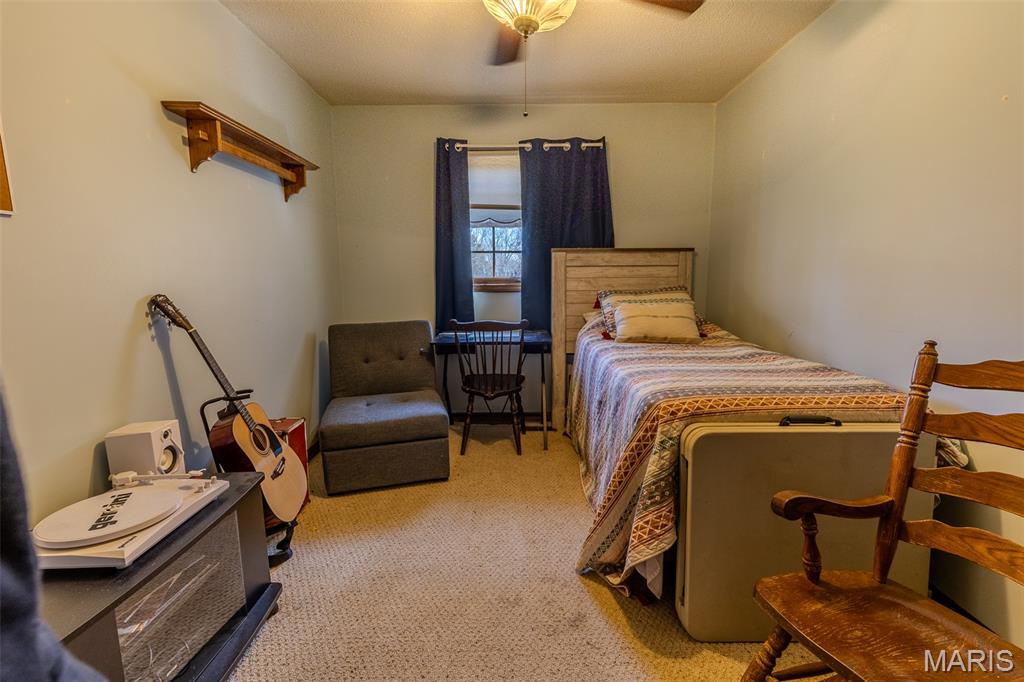 7 Hickory Lane