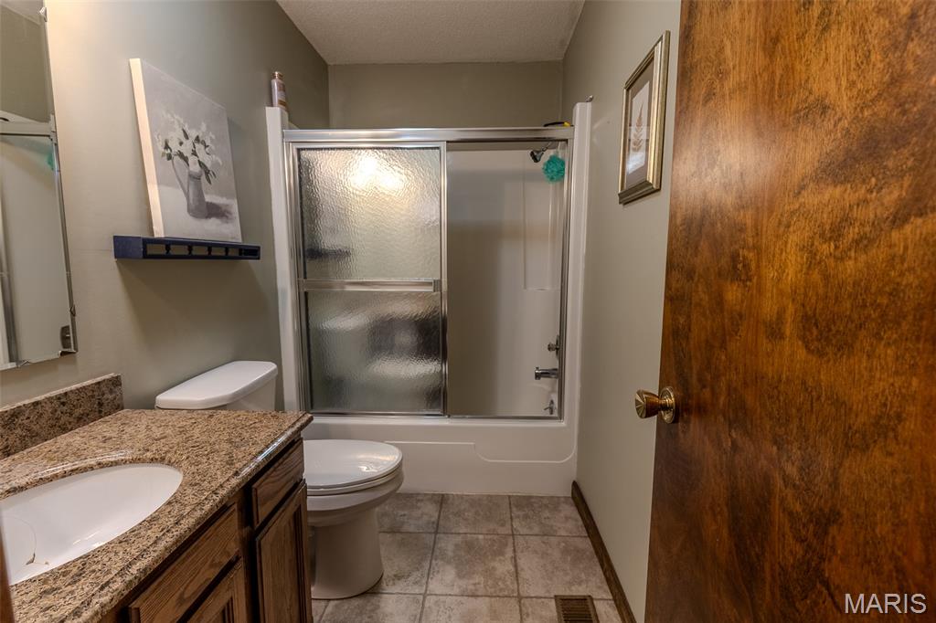 7 Hickory Lane