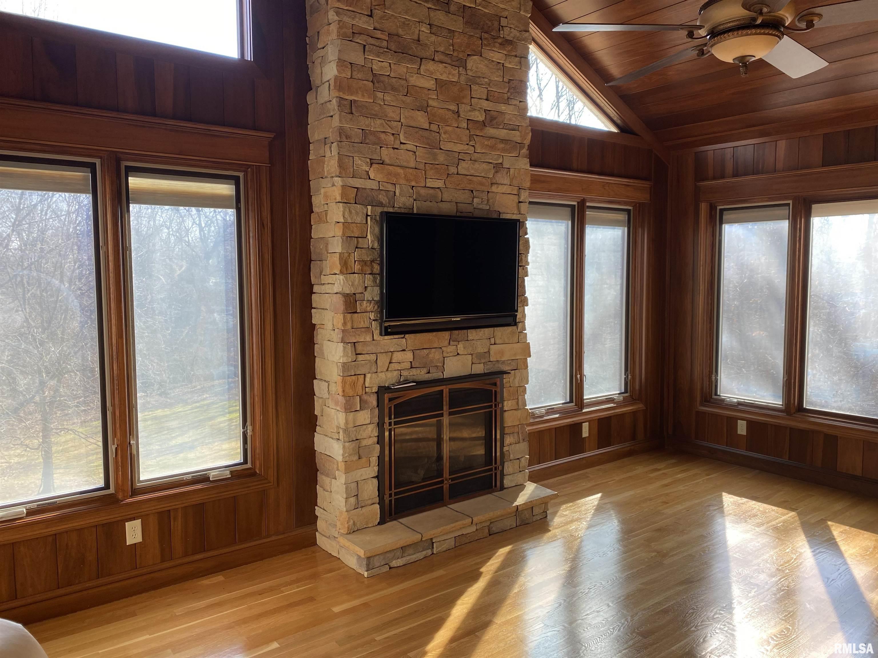 11 TIMBER Lane