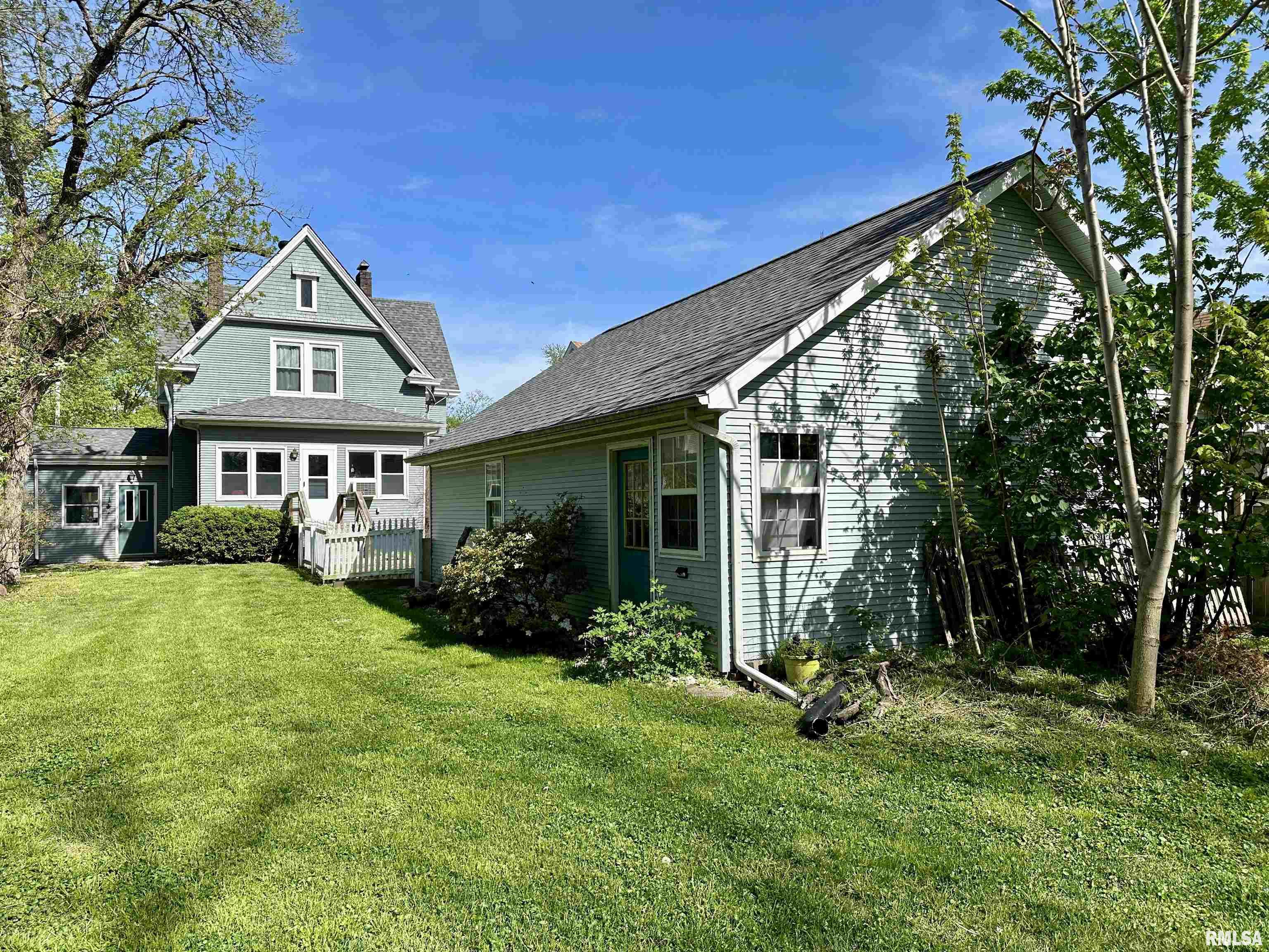 326 N HIGH Street