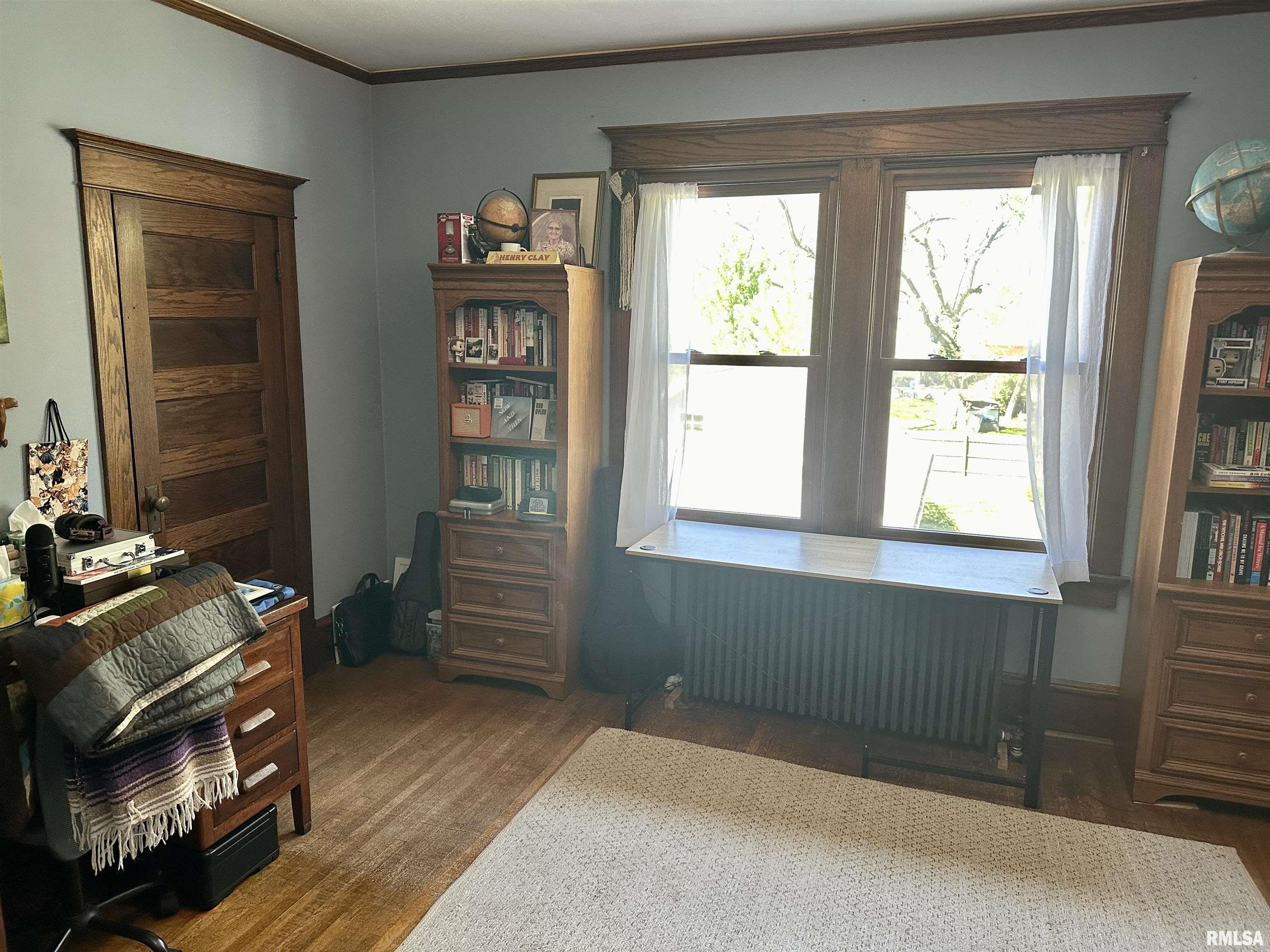 326 N HIGH Street