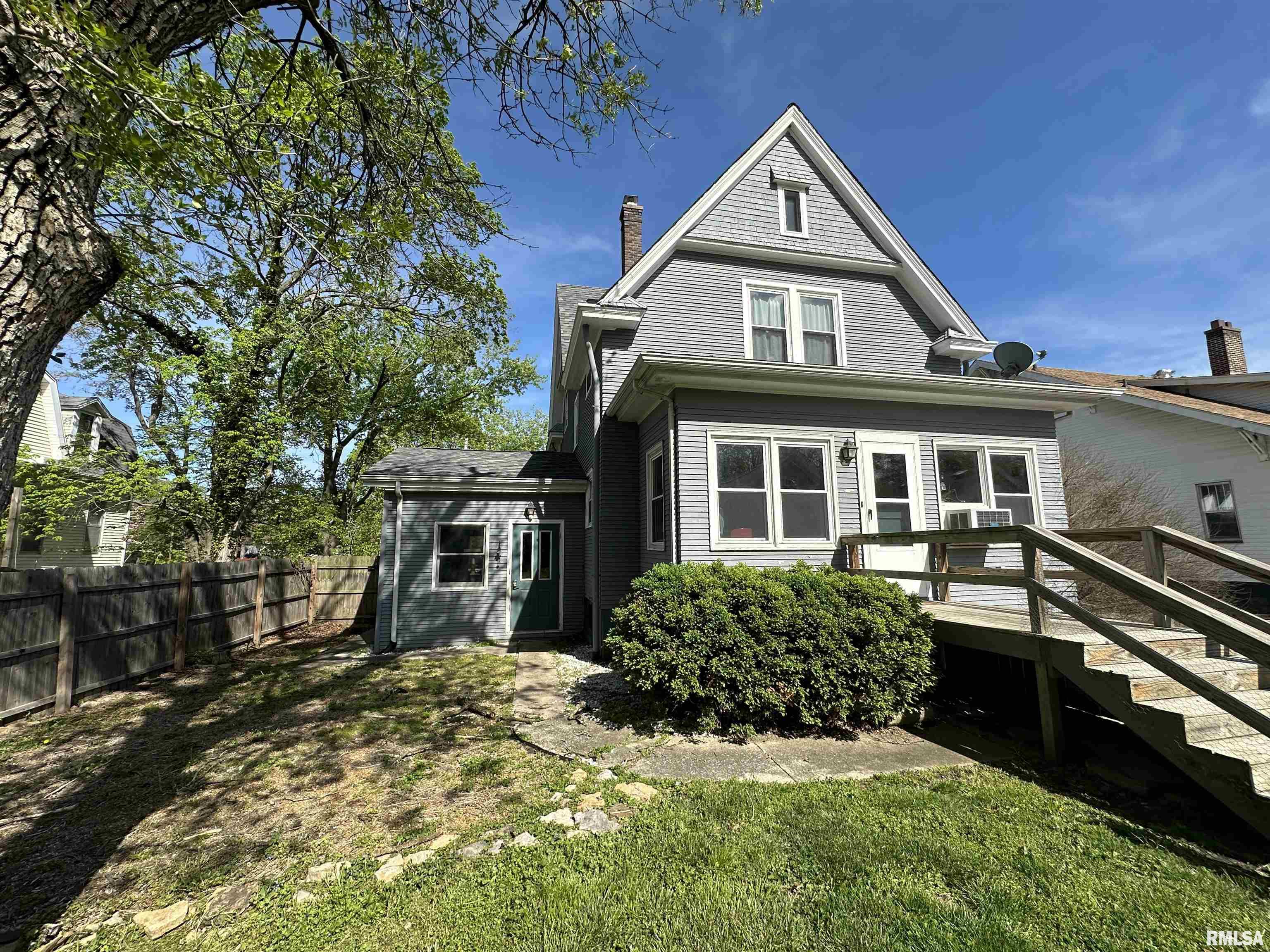 326 N HIGH Street