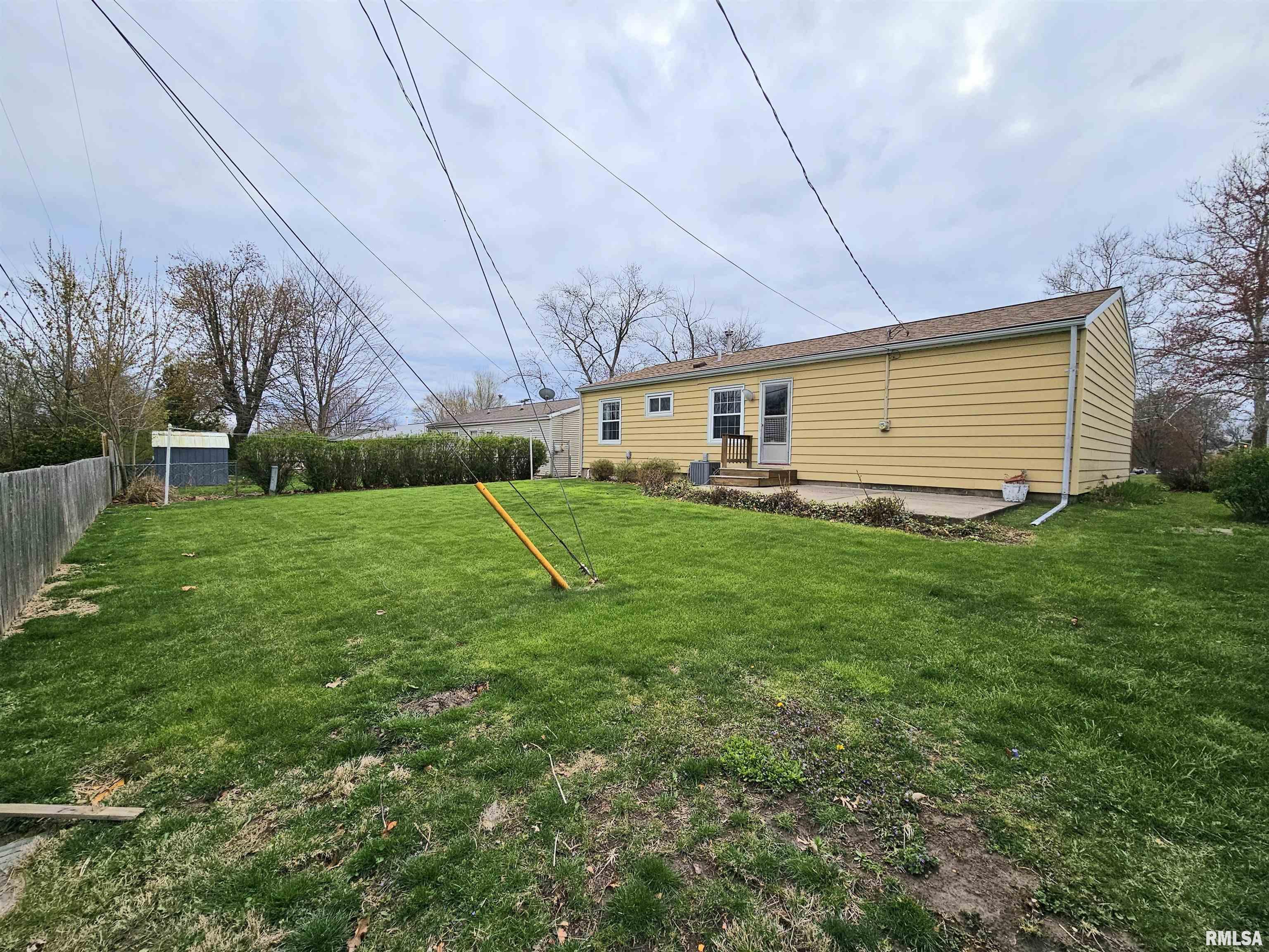 5602 N ARROW Drive