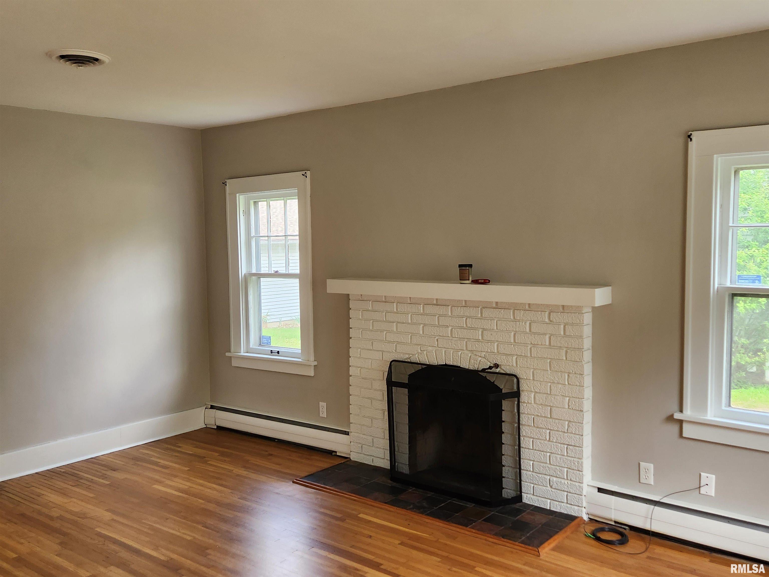 419 N 10TH Street