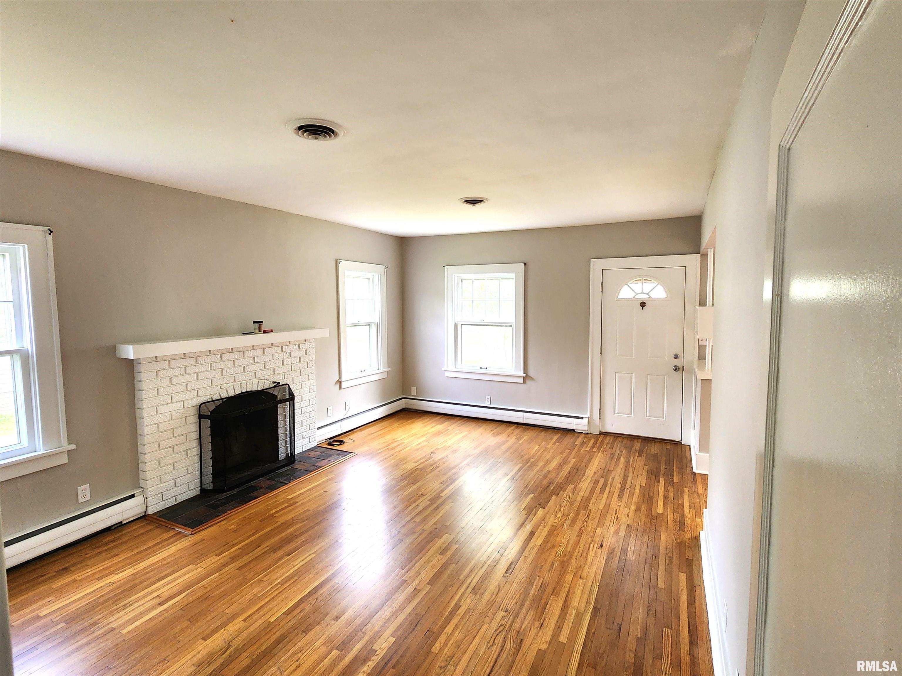 419 N 10TH Street