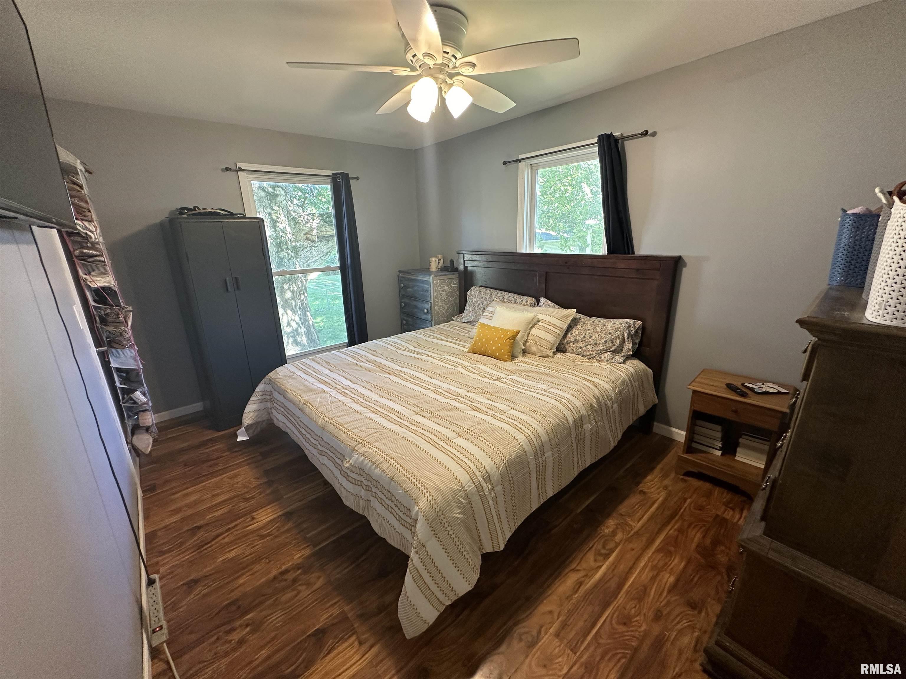 1117 N SPRINGFIELD Street