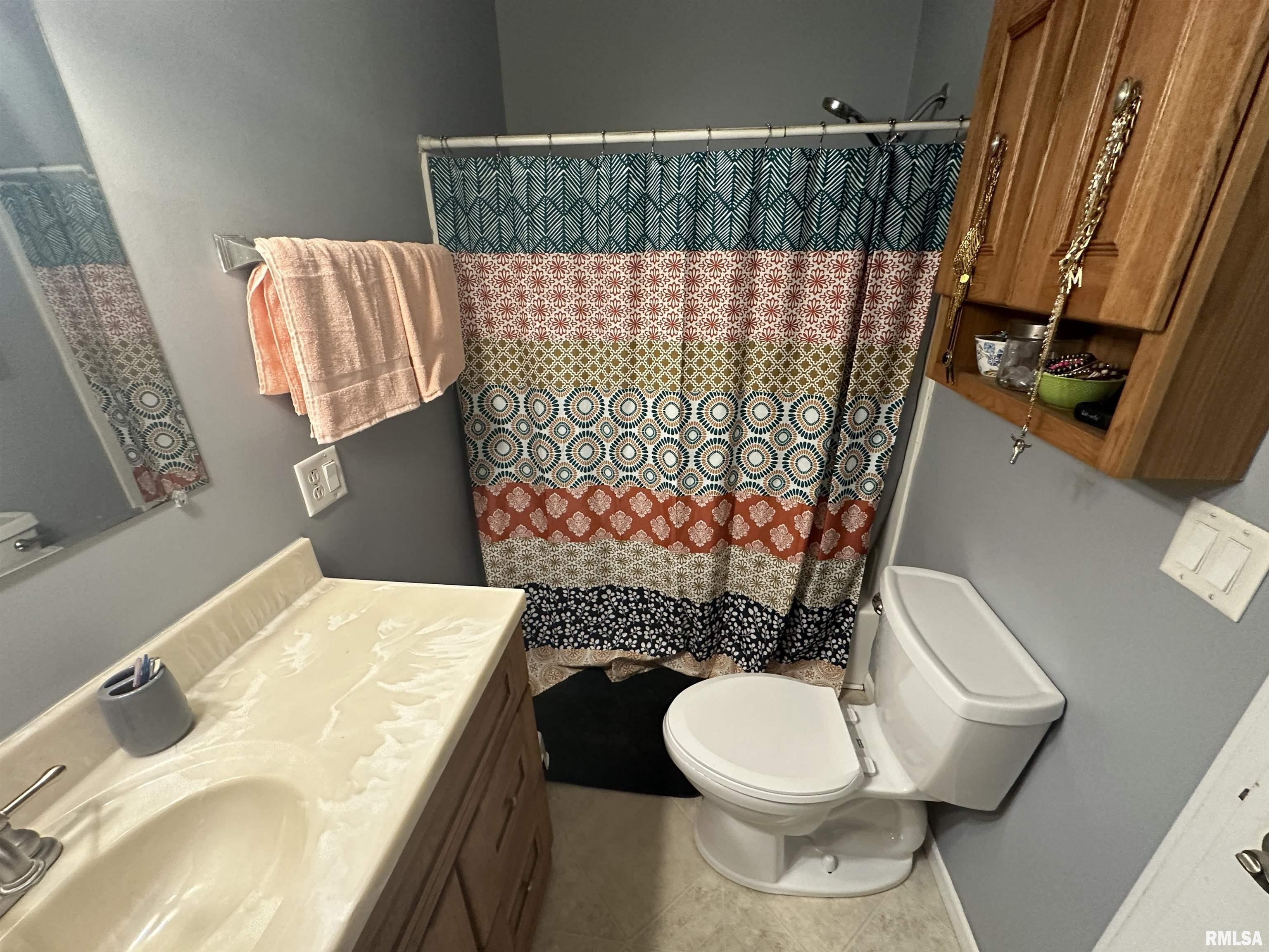 1117 N SPRINGFIELD Street