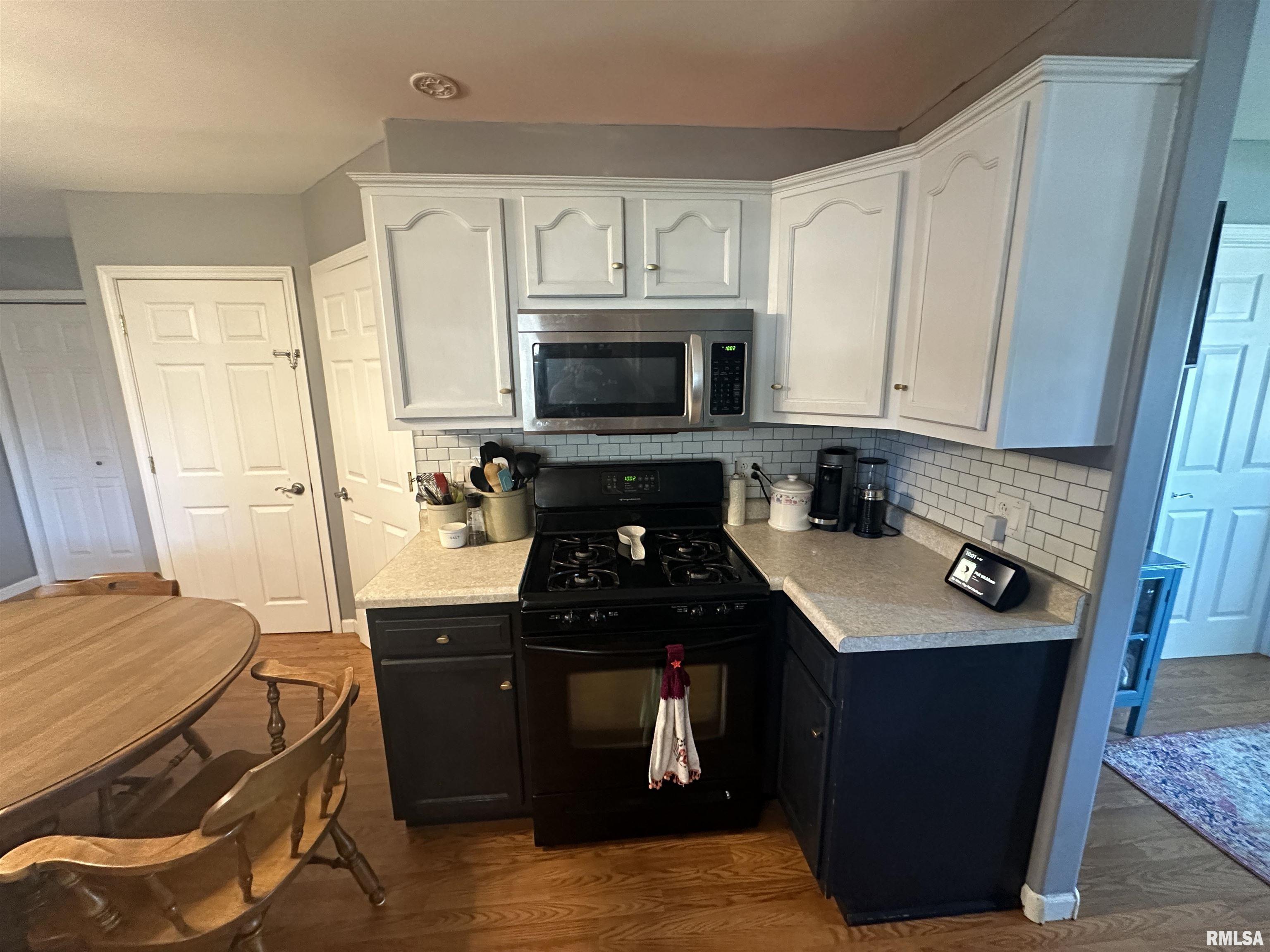 1117 N SPRINGFIELD Street