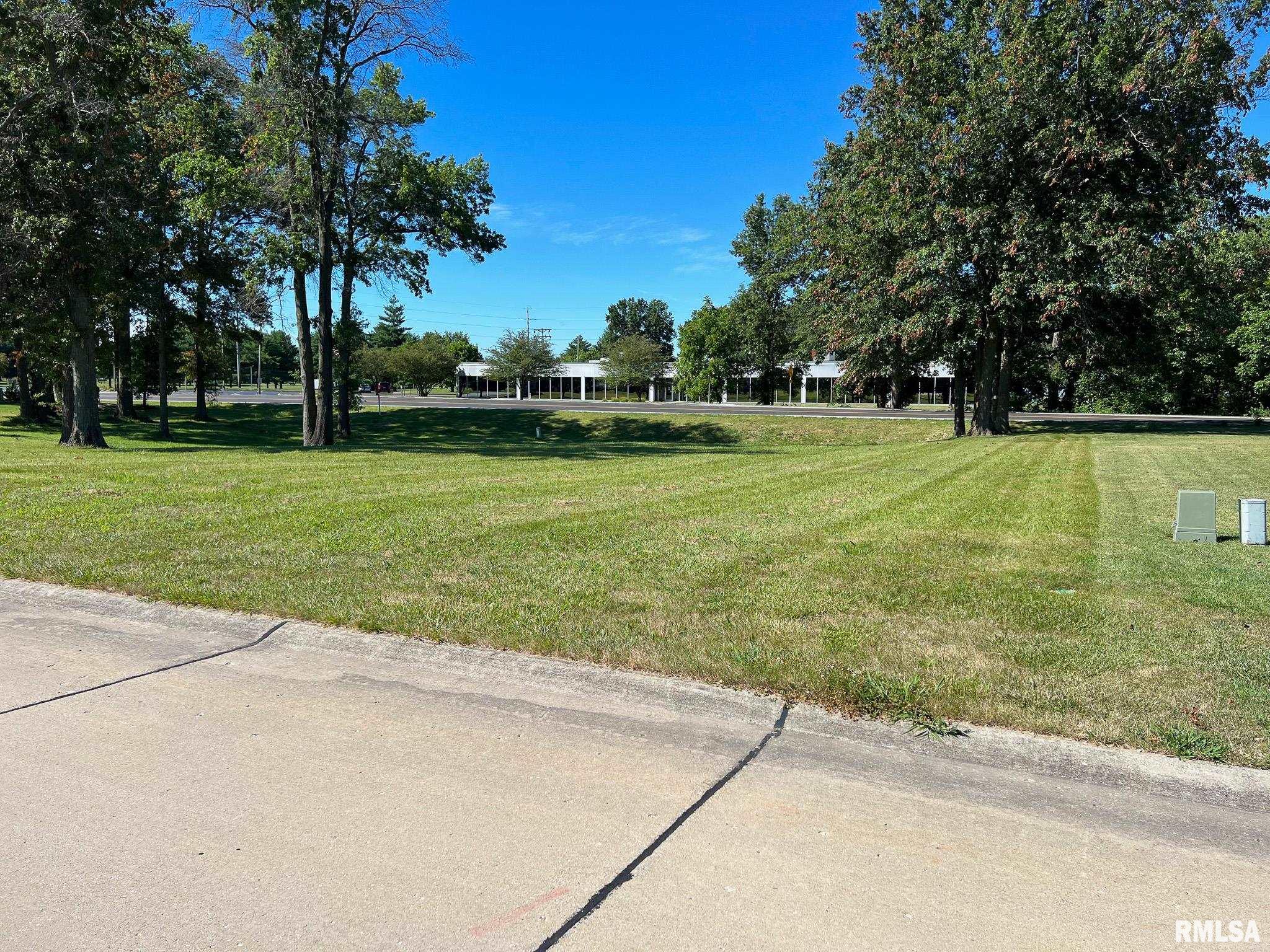 3 EASTLAND Court