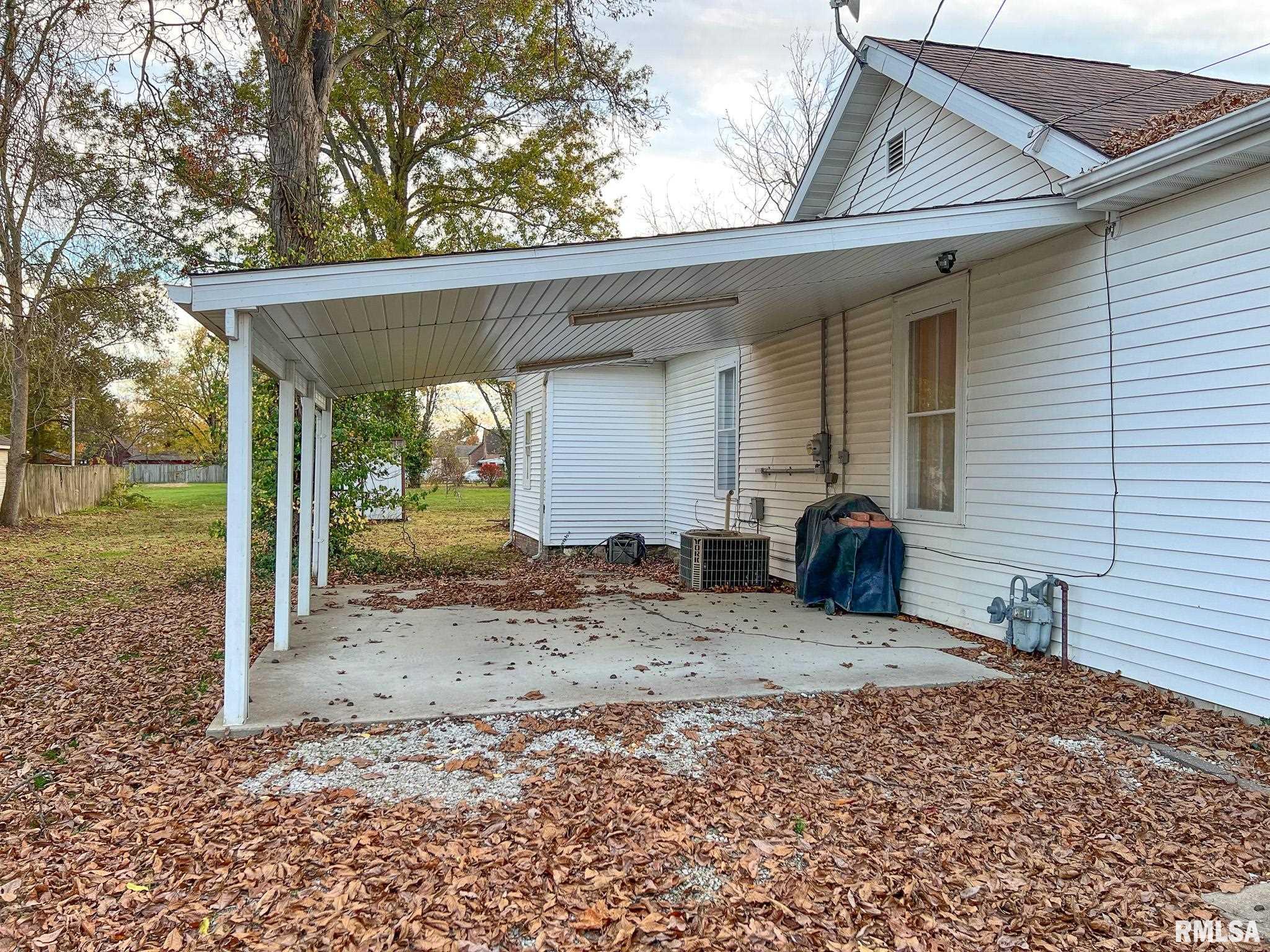 409 E 2ND SOUTH Street