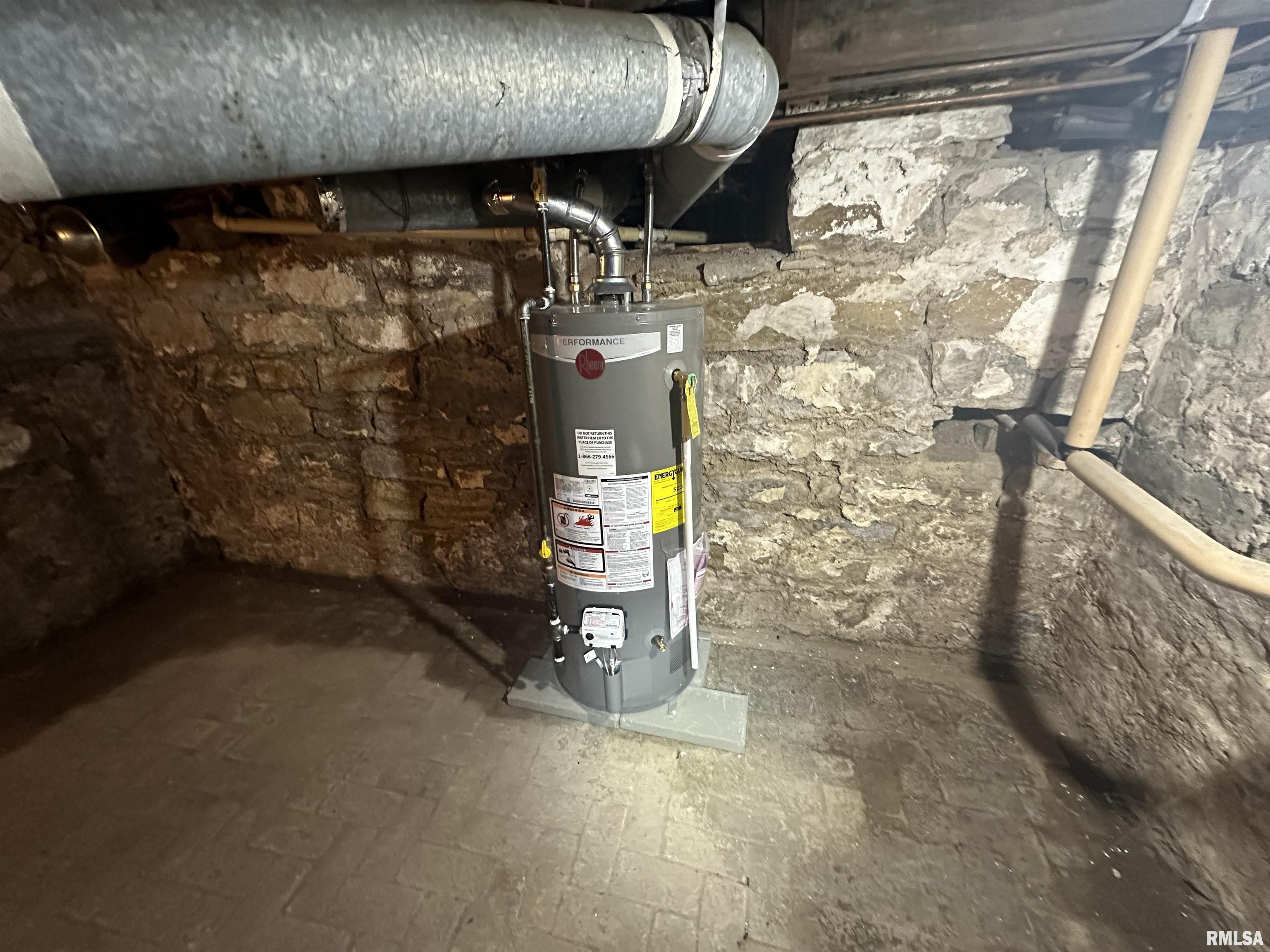 409 E 2ND SOUTH Street