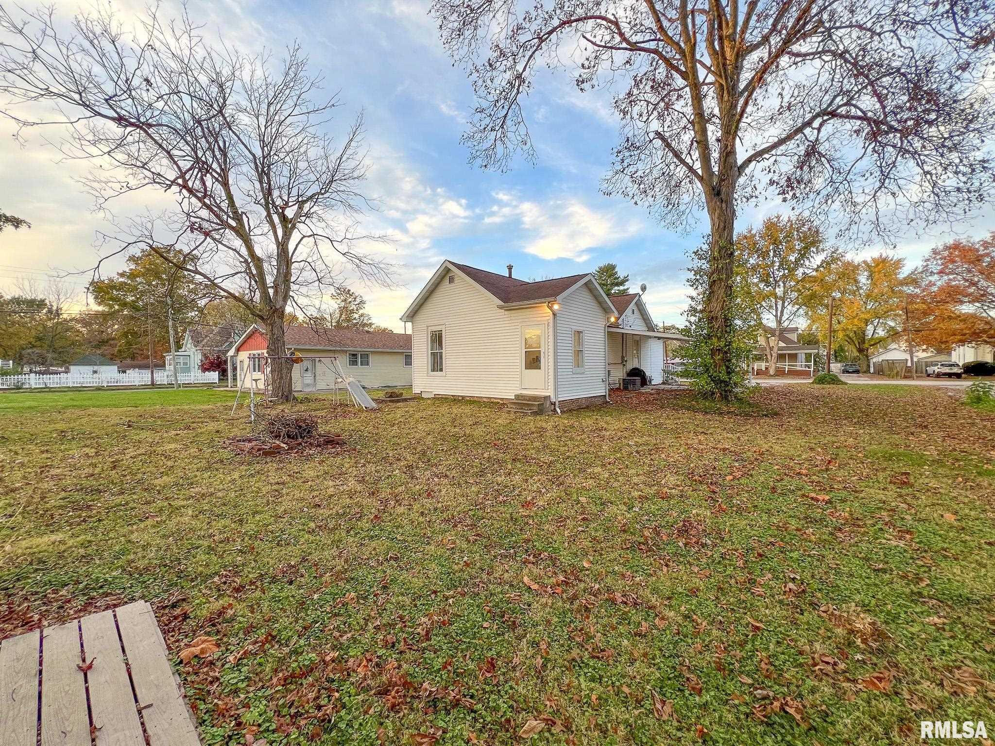 409 E 2ND SOUTH Street