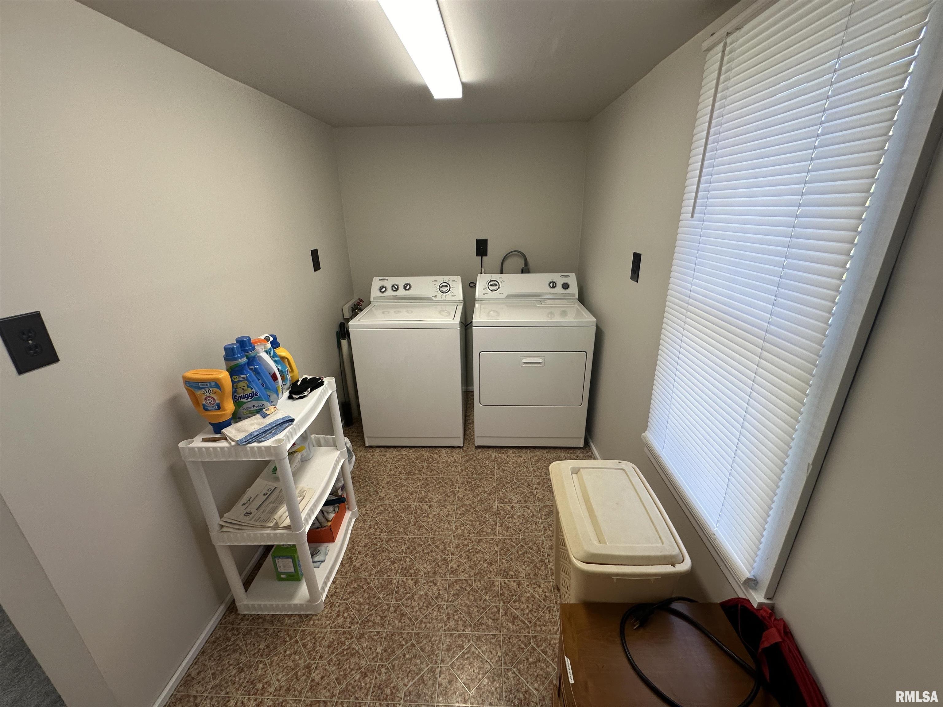 409 E 2ND SOUTH Street