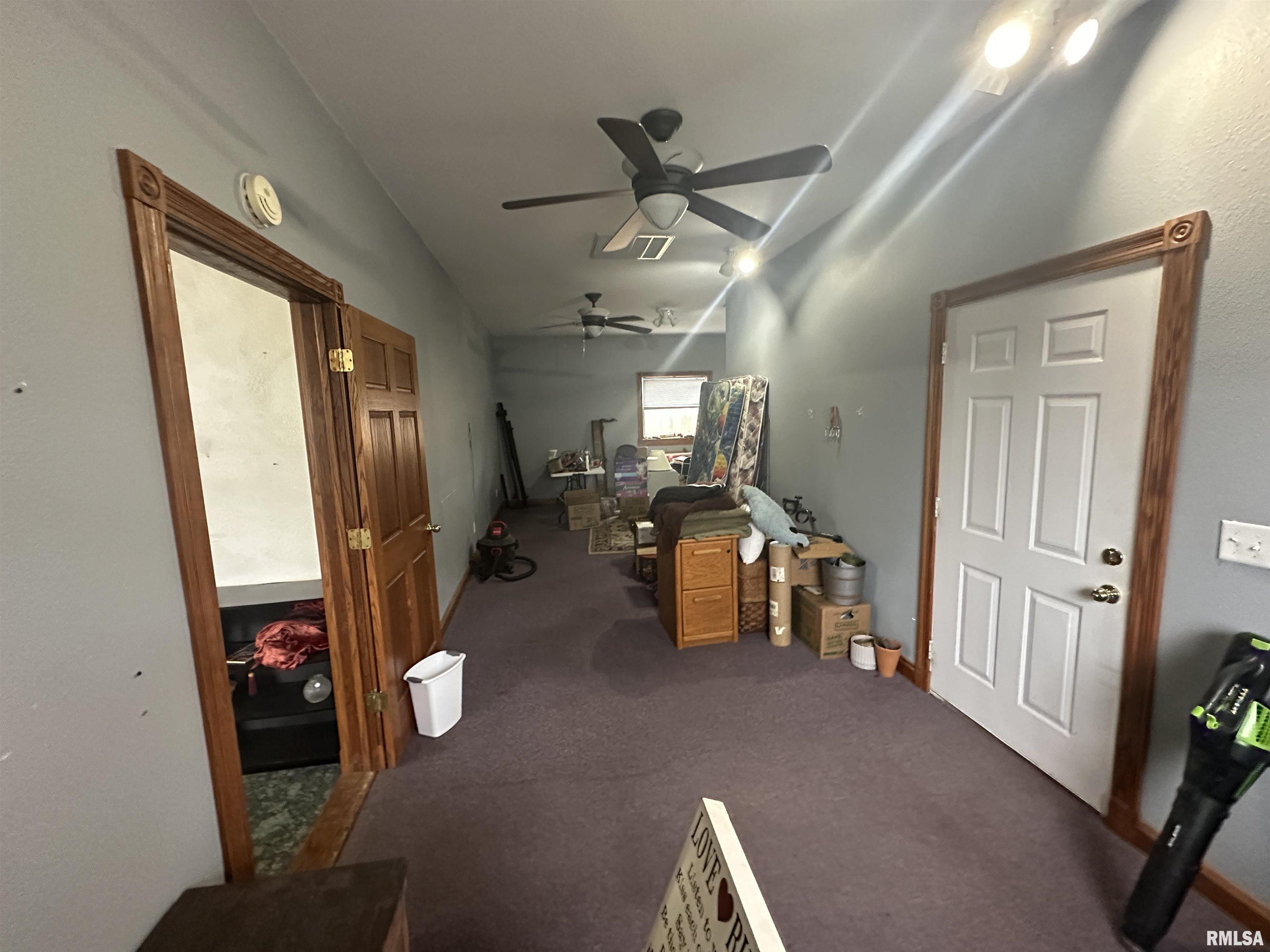 812 W MAIN Street