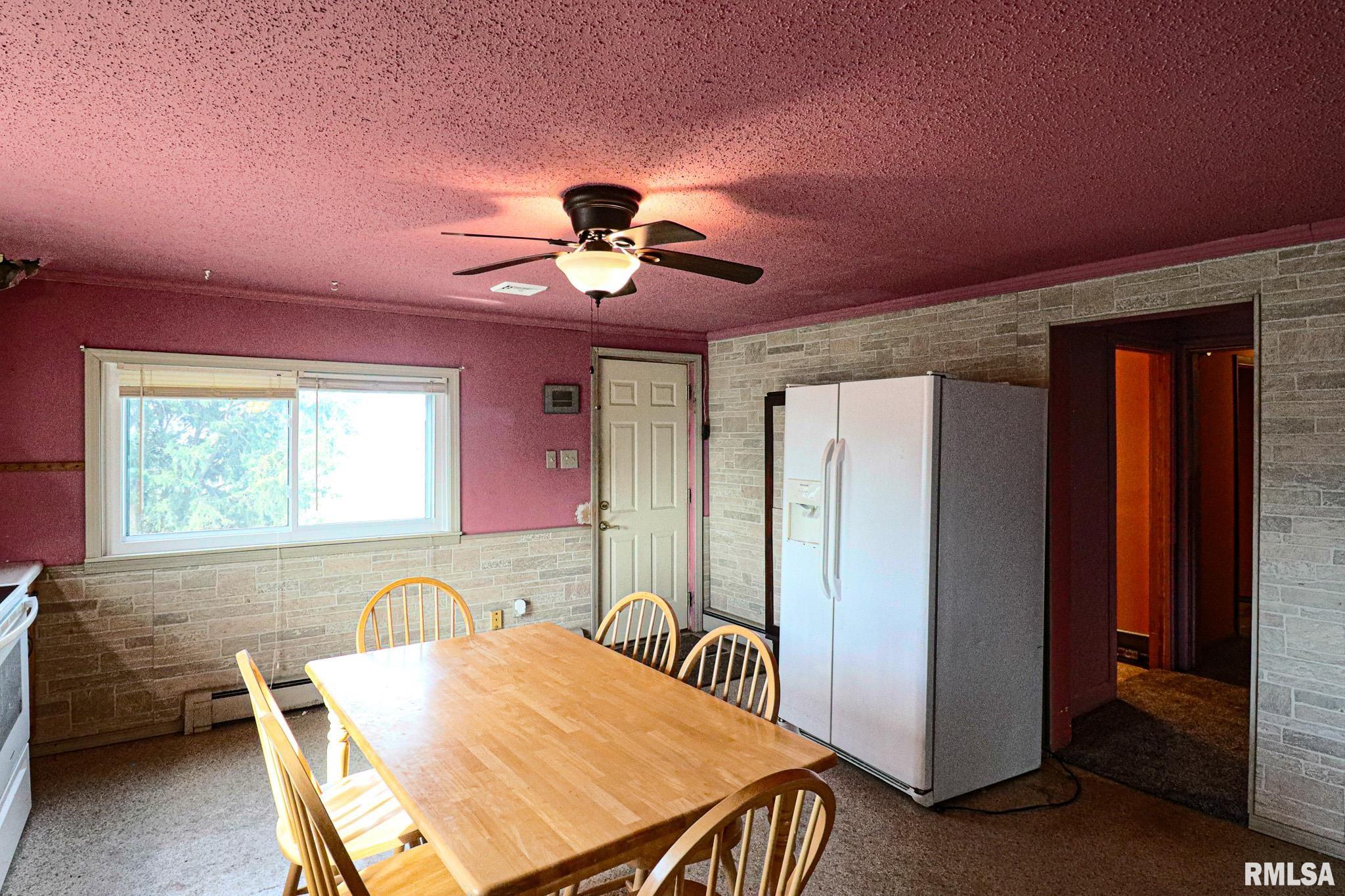 420 W BUCHANAN Street