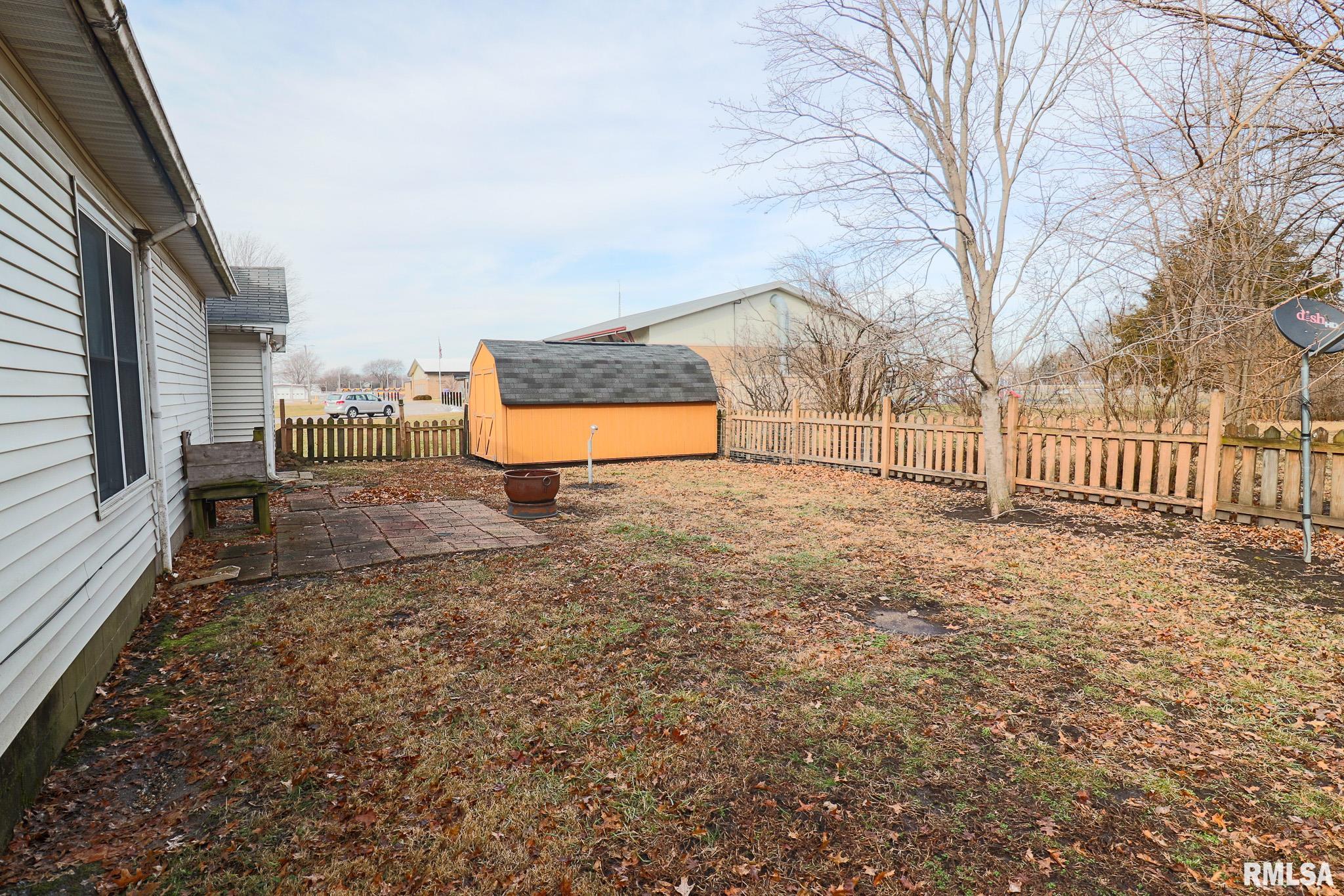 420 W BUCHANAN Street