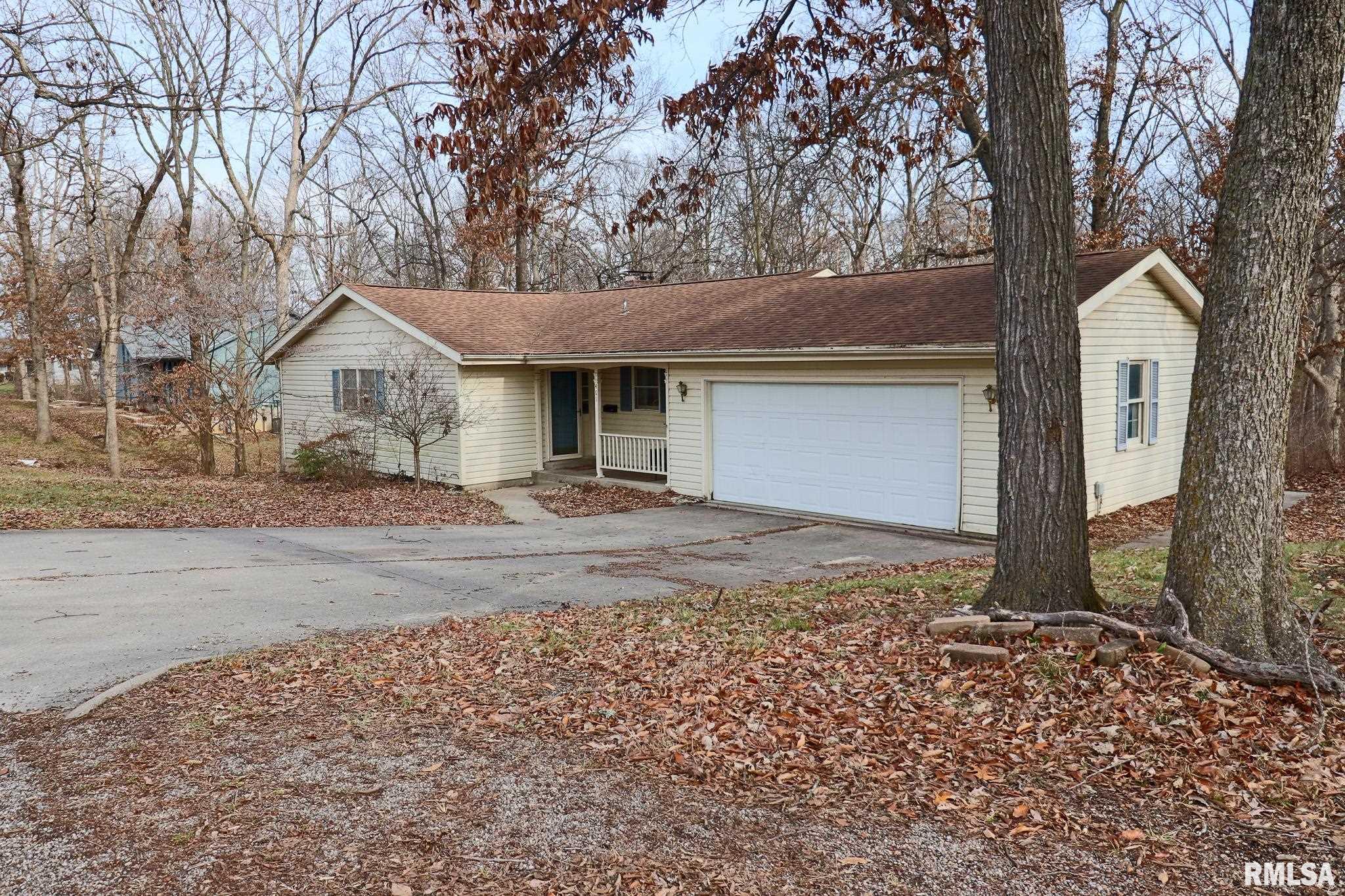 401 OAKBROOK Drive
