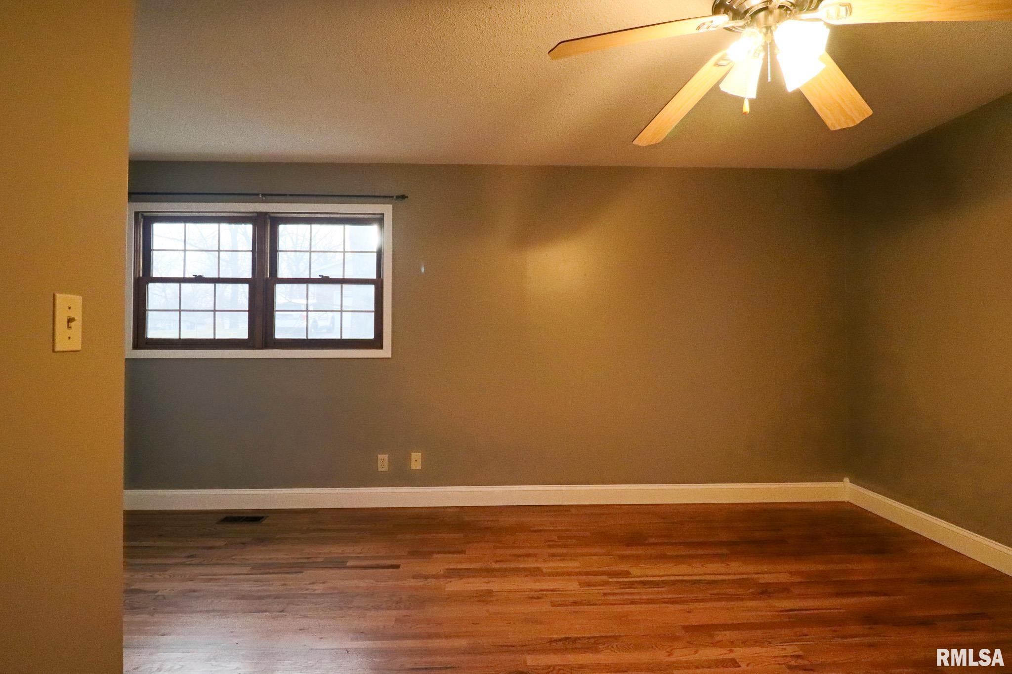401 OAKBROOK Drive