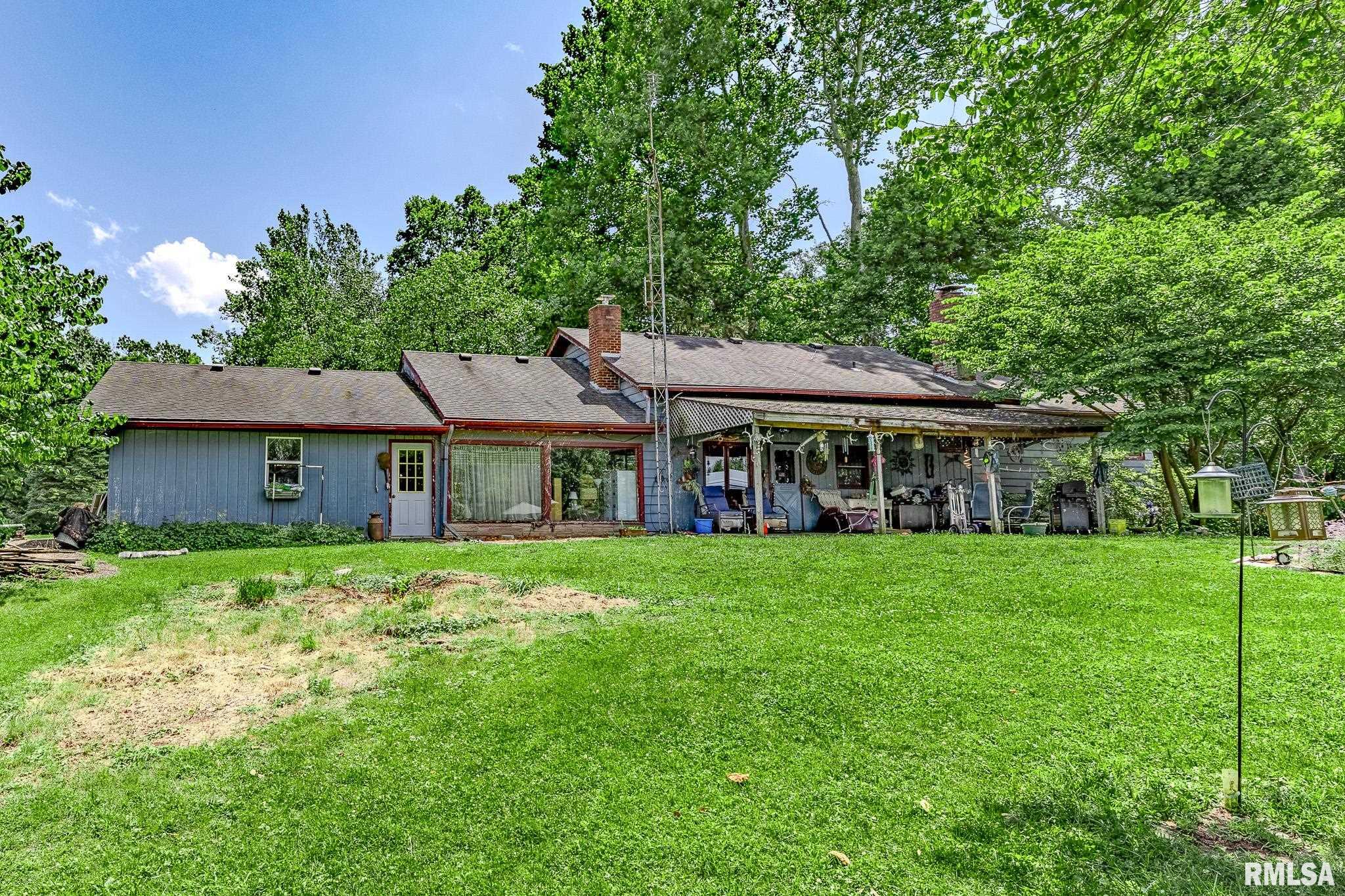 1925 CATALINA Lane