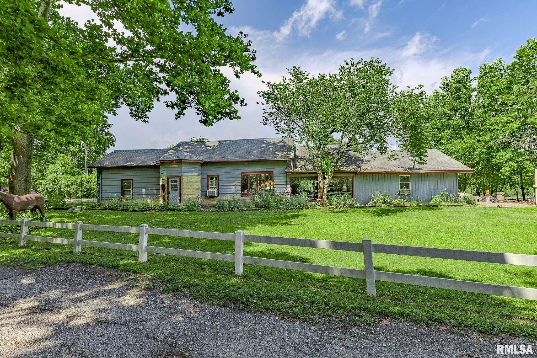 1925 CATALINA Lane