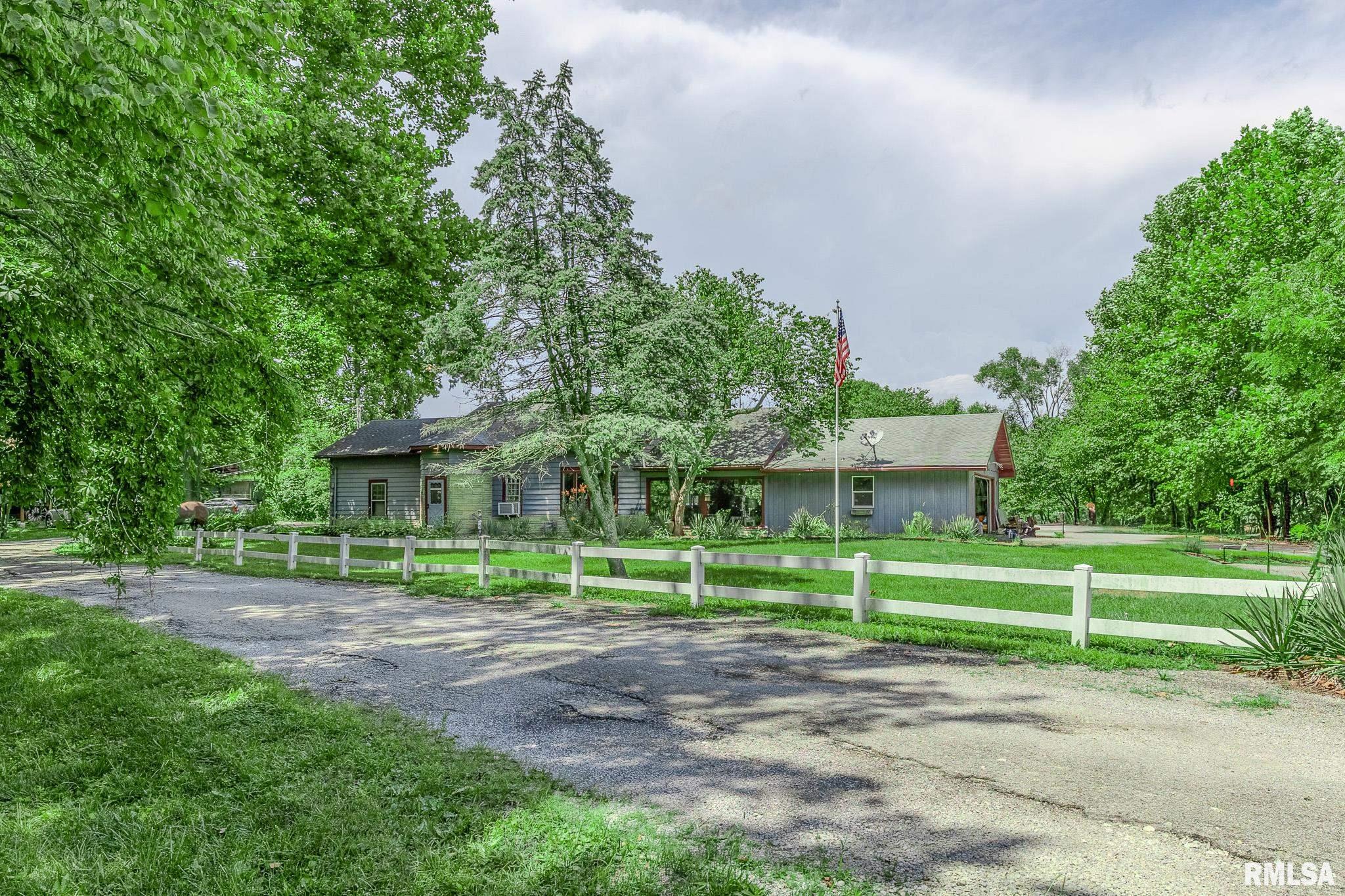 1925 CATALINA Lane