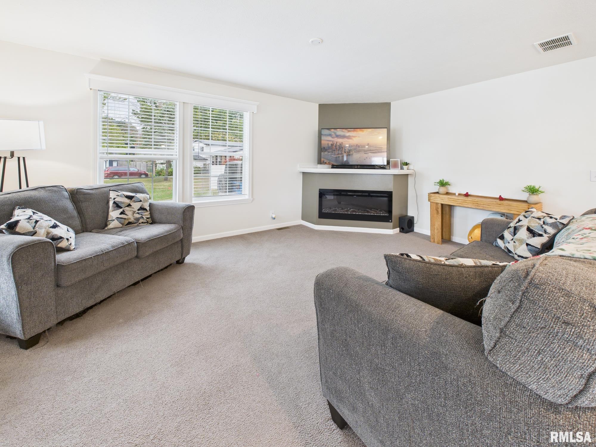 1625 RIDGEWOOD Court