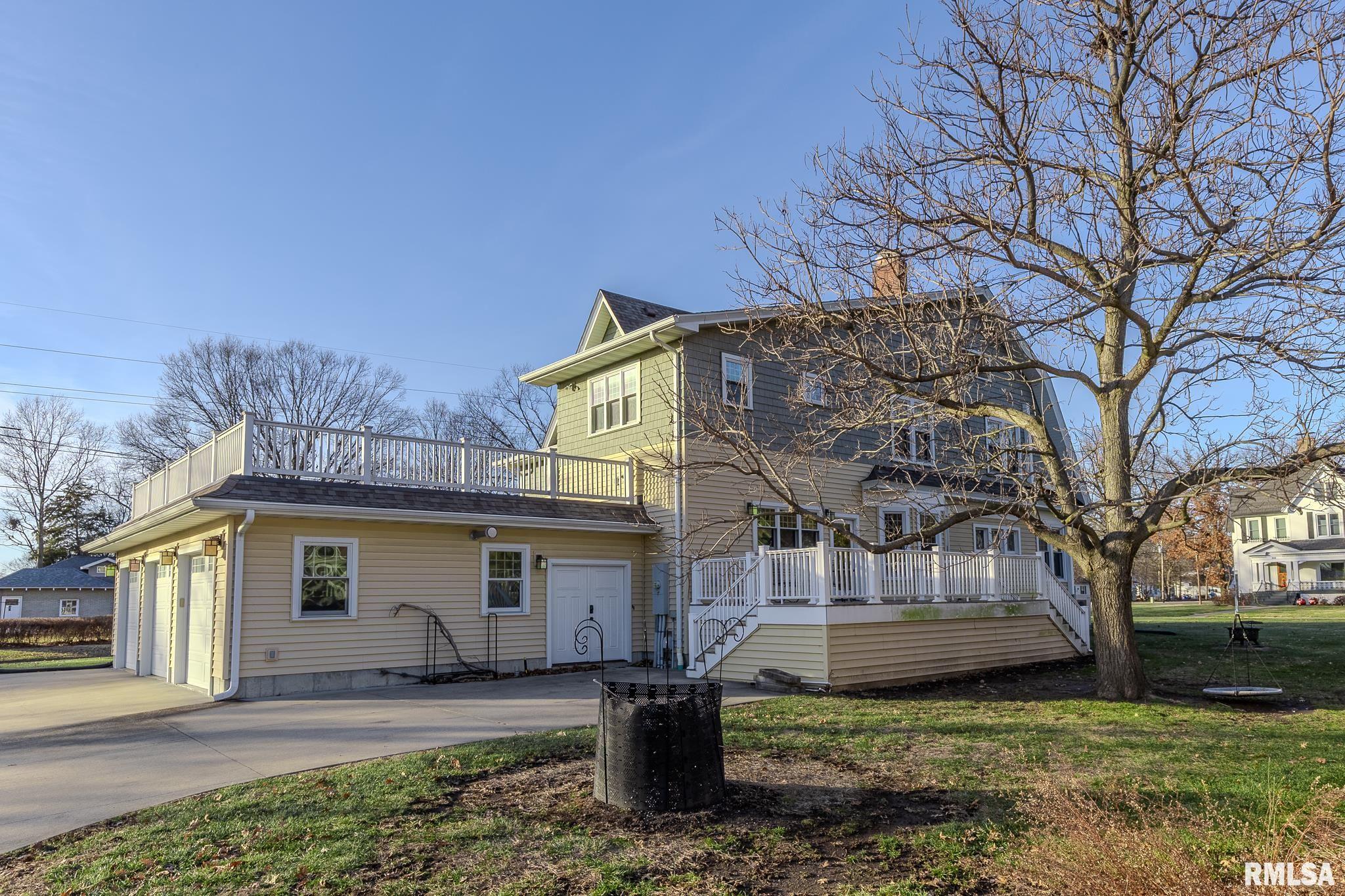 905 E 1st North Street