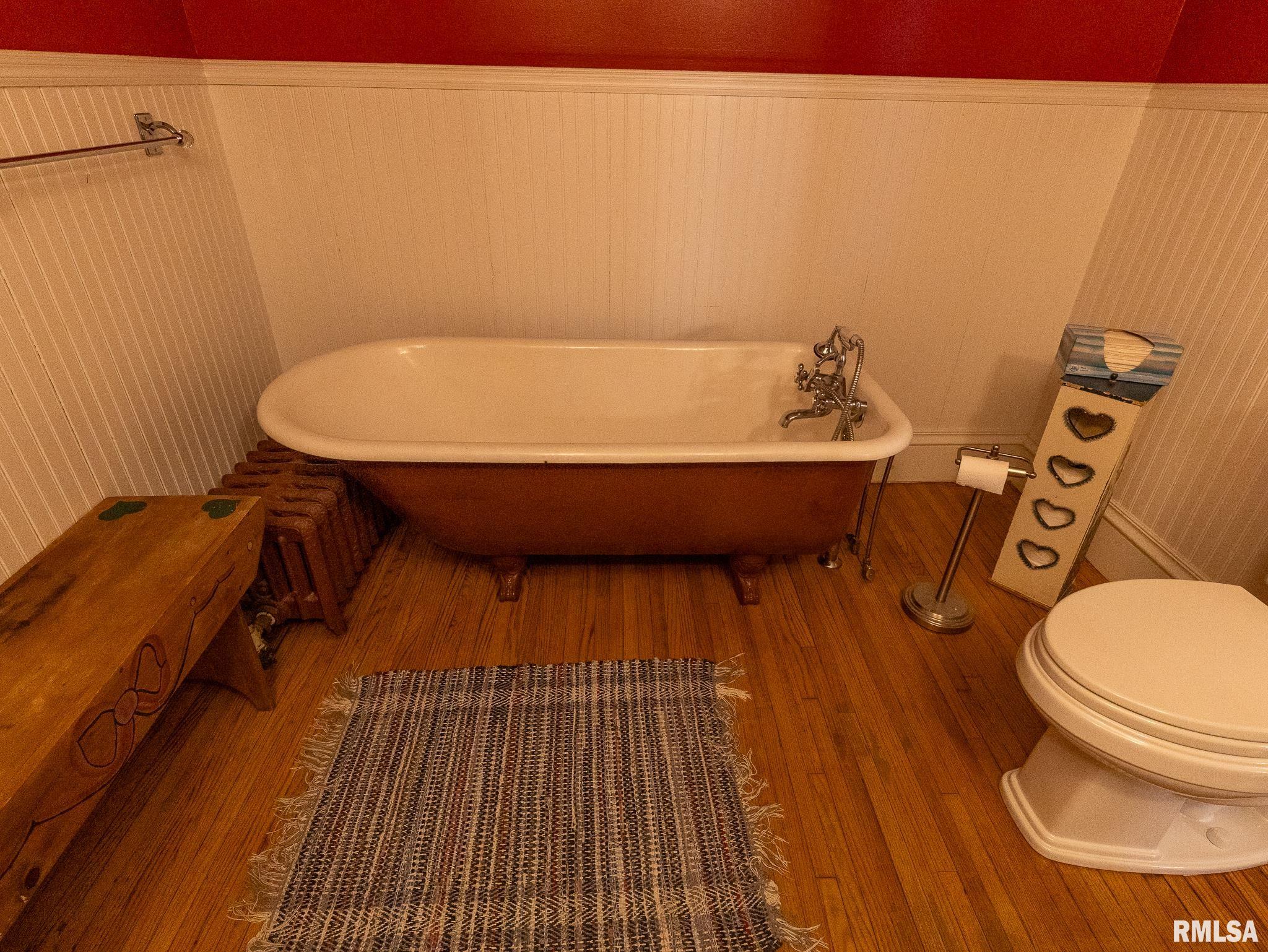 905 E 1st North Street