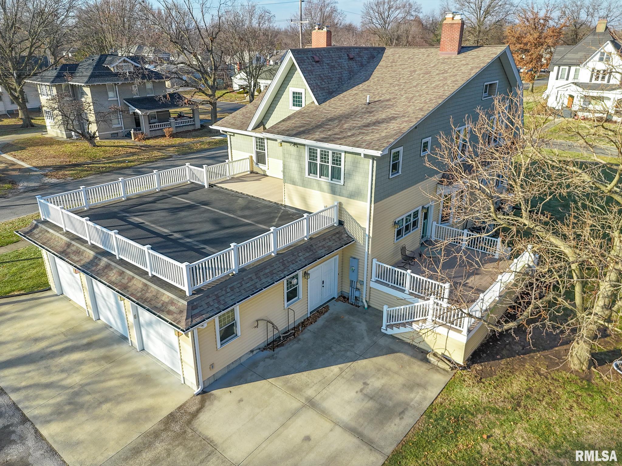 905 E 1st North Street