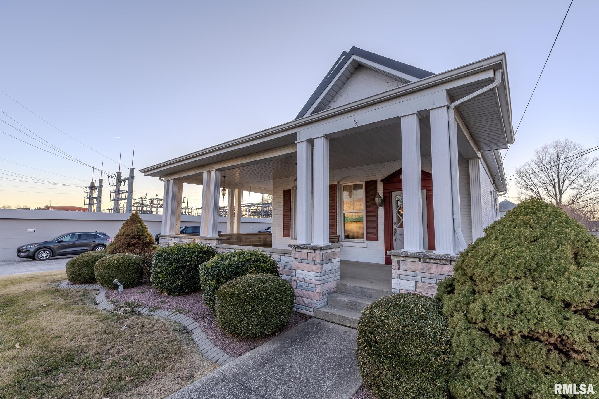 256 N BROAD Street