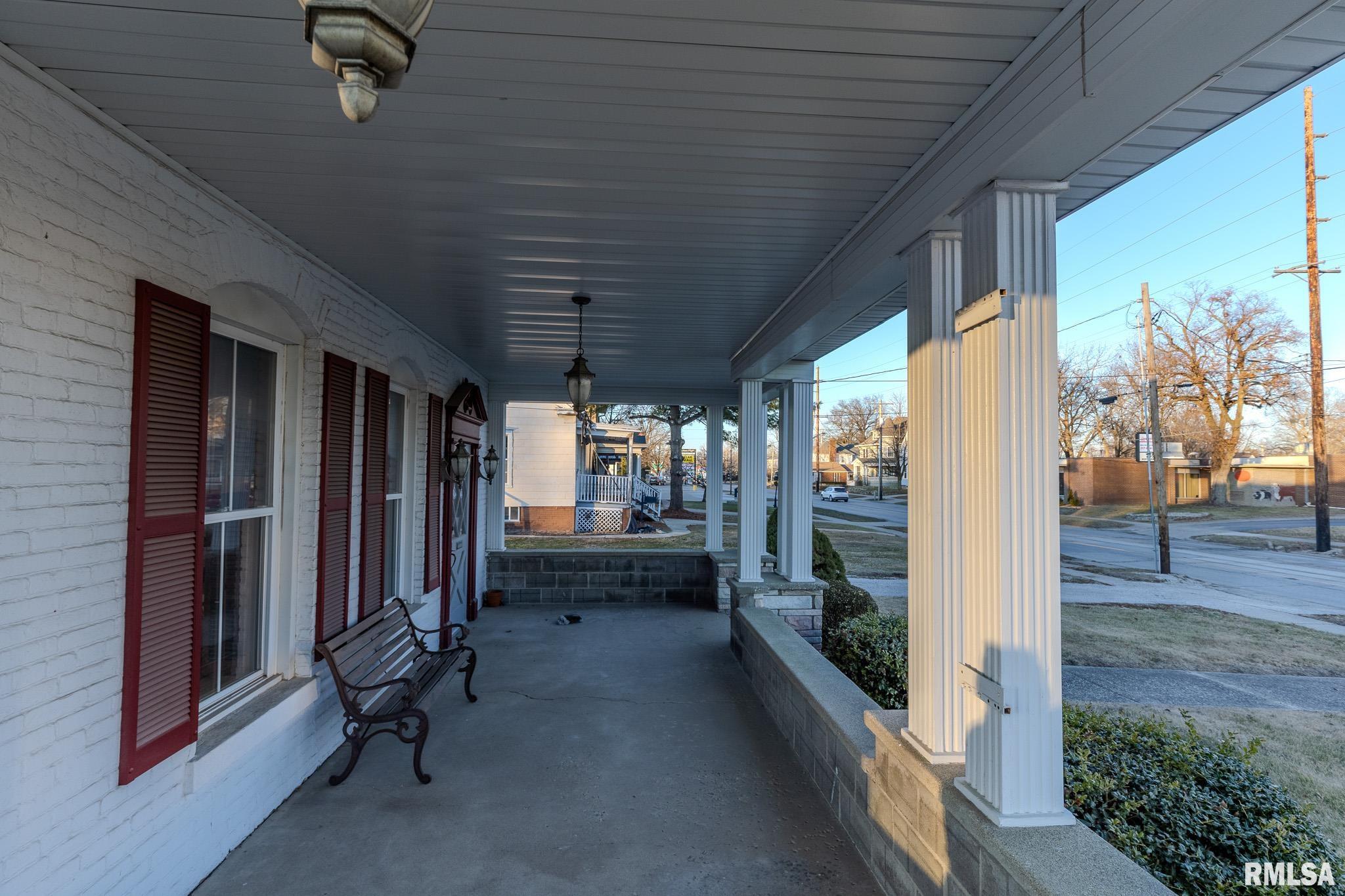 256 N BROAD Street