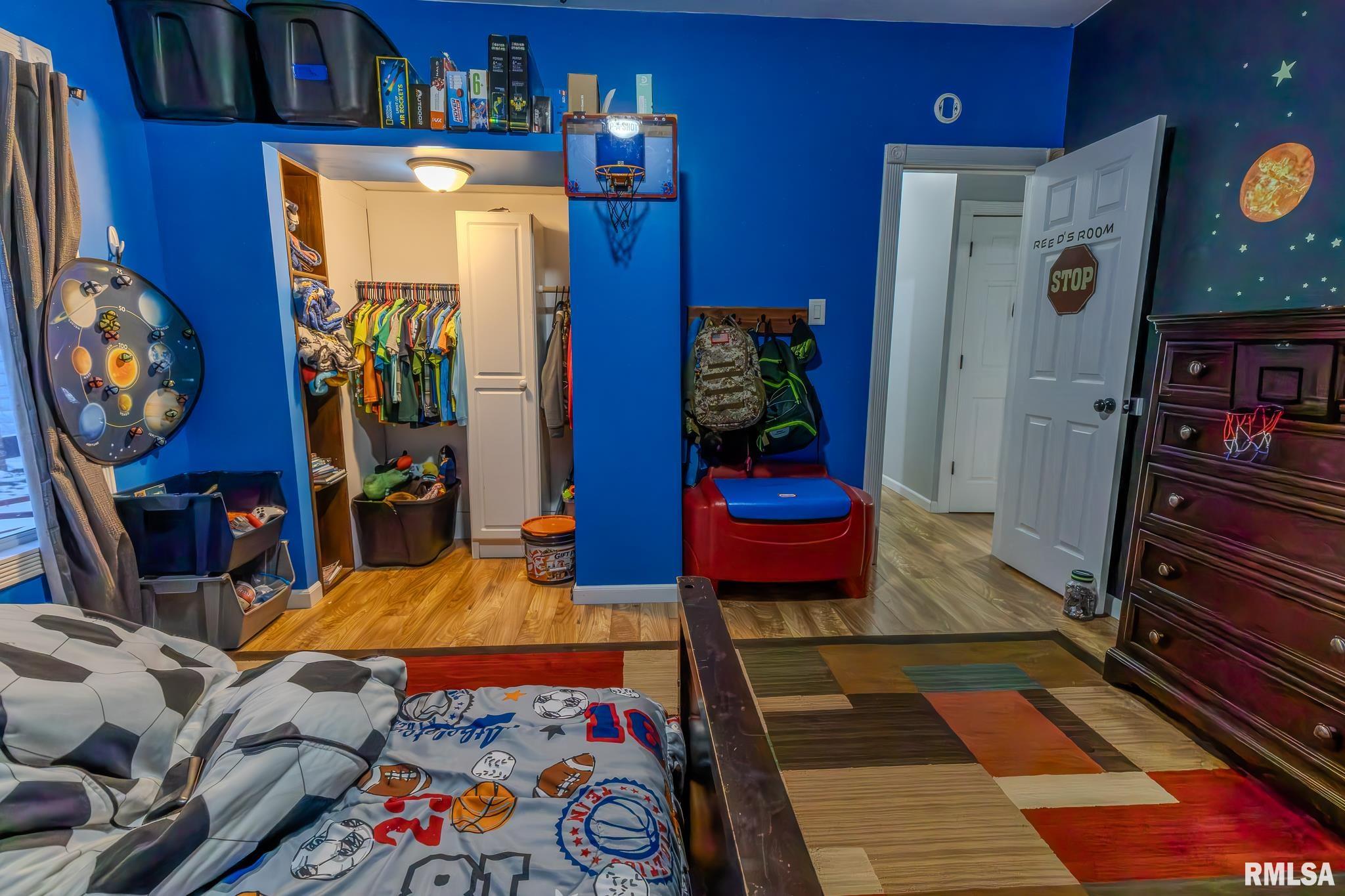 132 E BUCHANAN Street