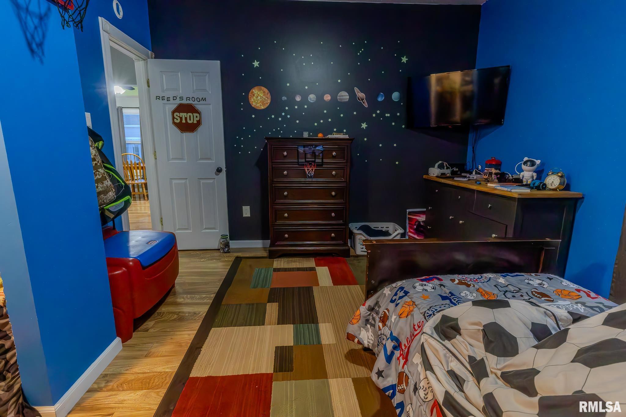 132 E BUCHANAN Street