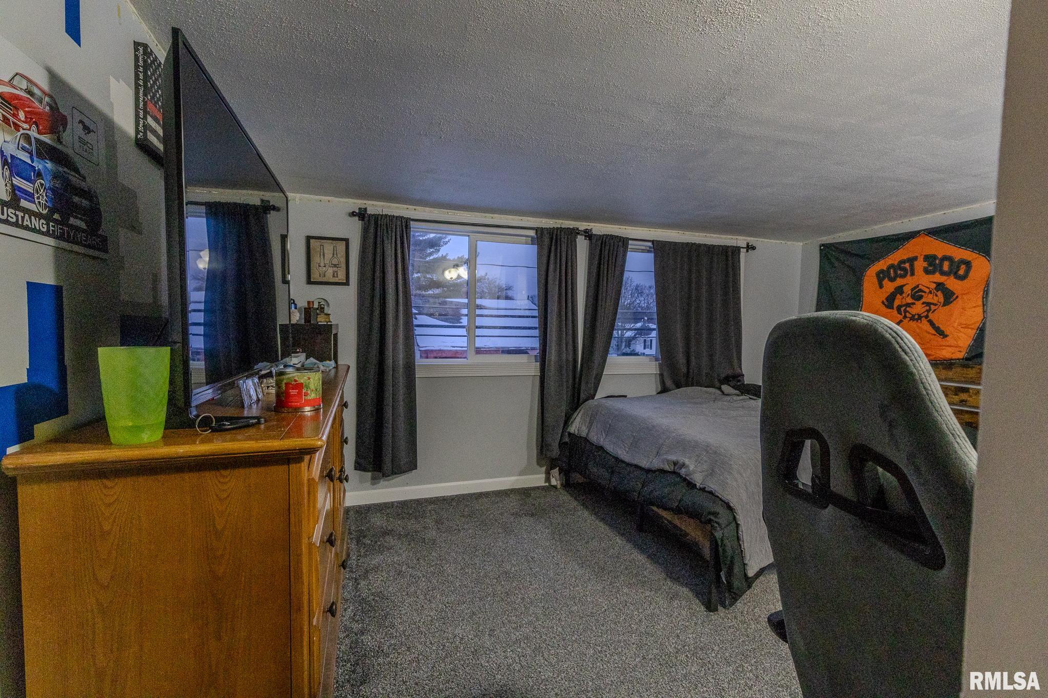 132 E BUCHANAN Street