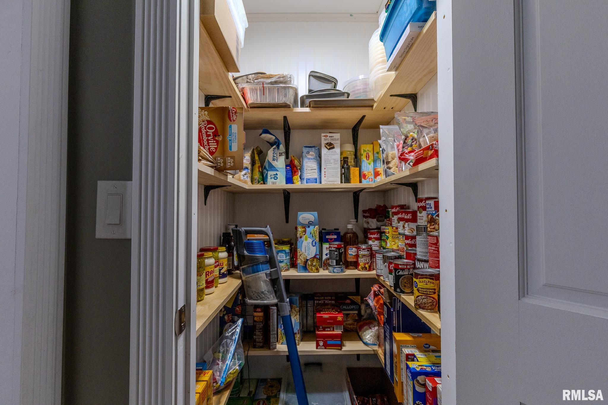 132 E BUCHANAN Street